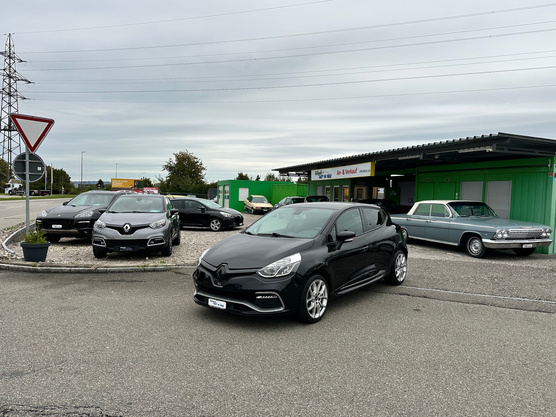 RENAULT Clio 1.6 T RS 200 EDC-image-15
