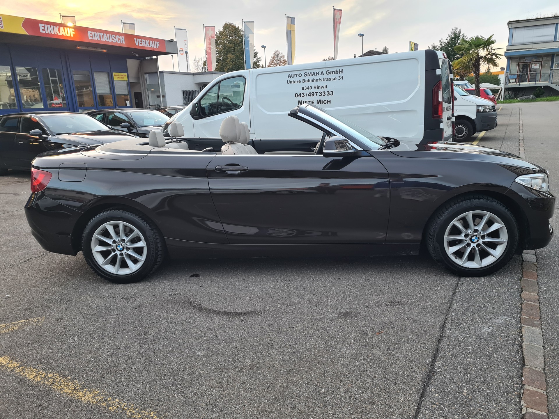 BMW 218d-image-1