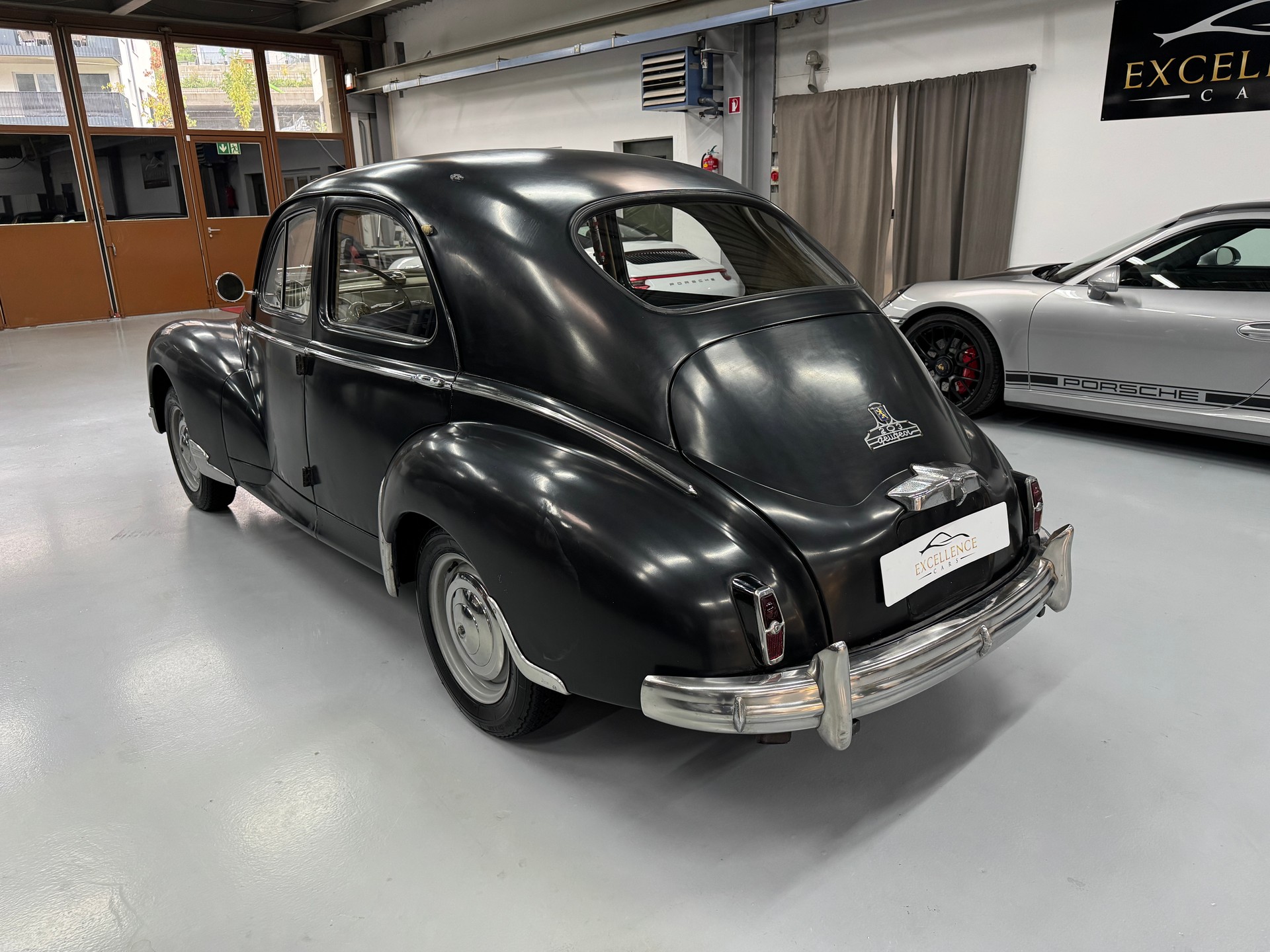 PEUGEOT 203 C Berline-image-7