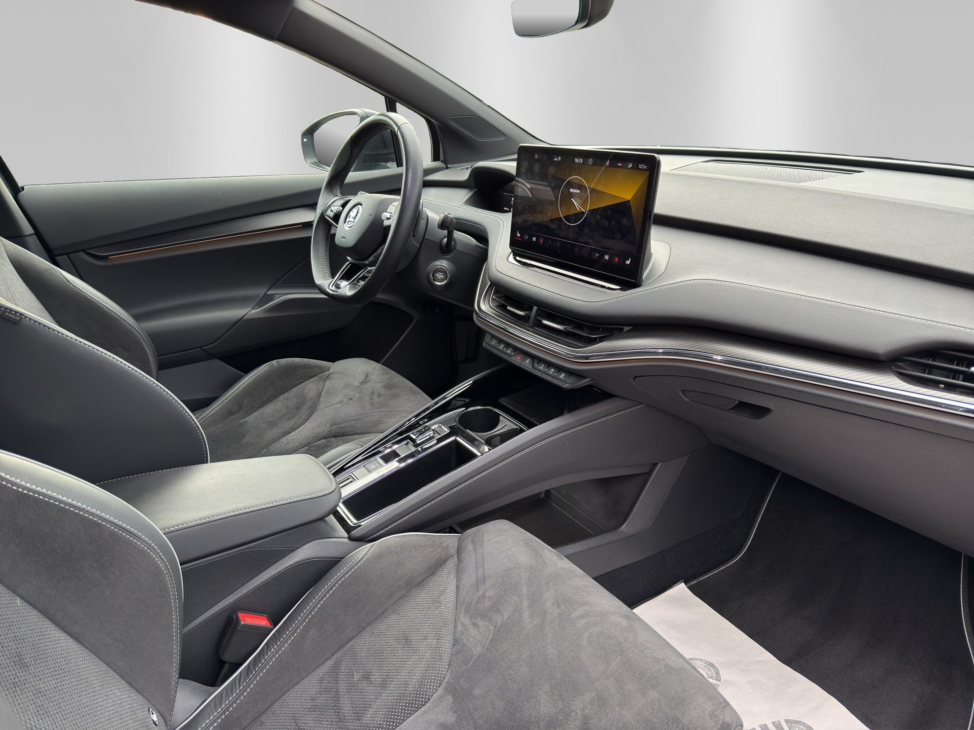SKODA Enyaq iV 60 SportLine-image-13
