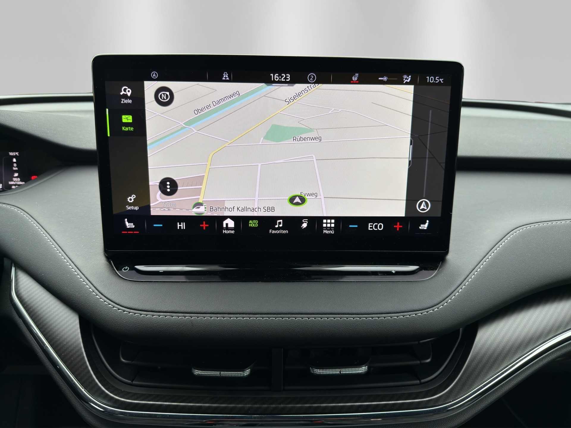 SKODA Enyaq iV 60 SportLine-image-12
