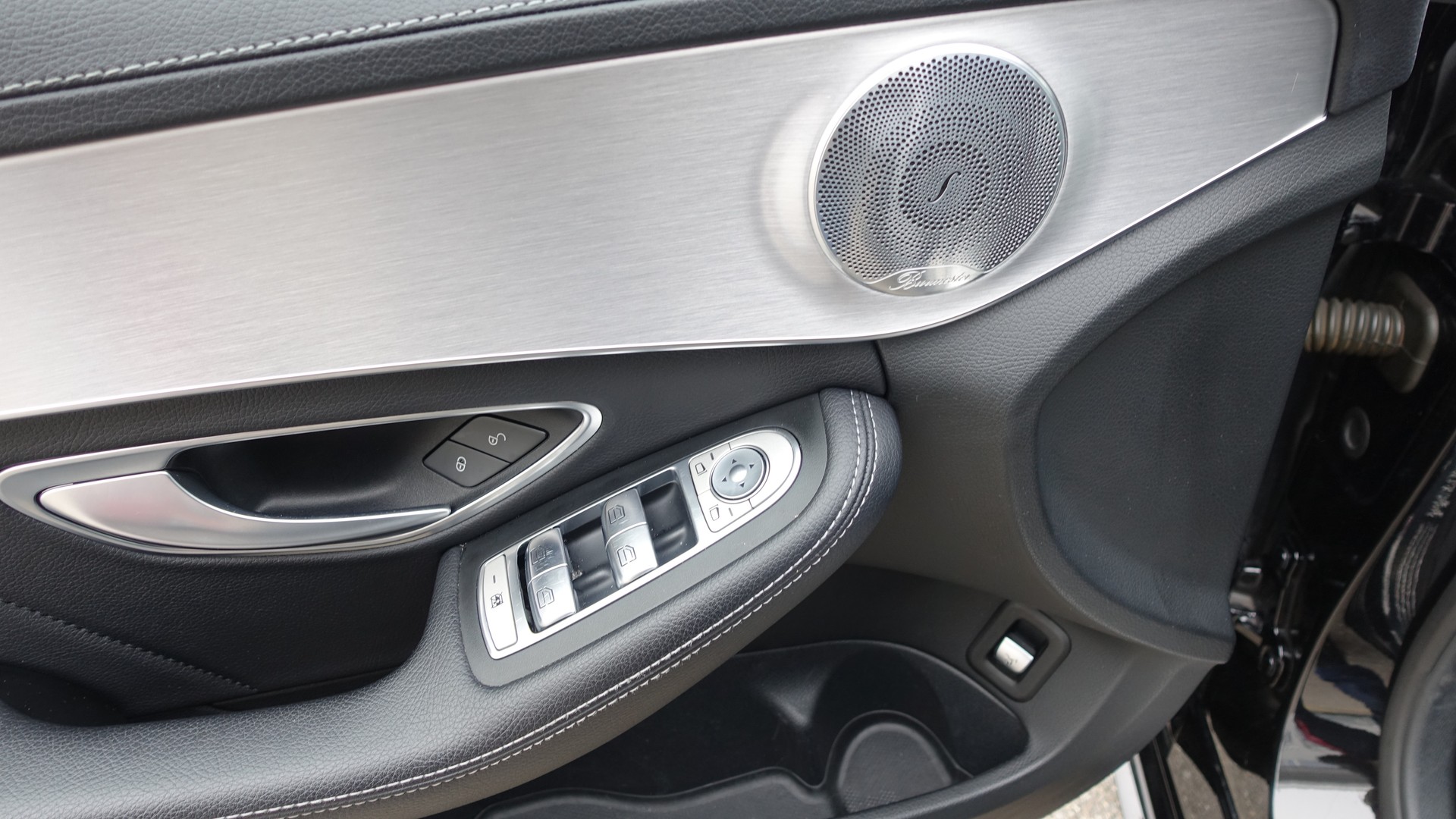 MERCEDES-BENZ C 200 Swiss Star Edition Exclusive-image-6