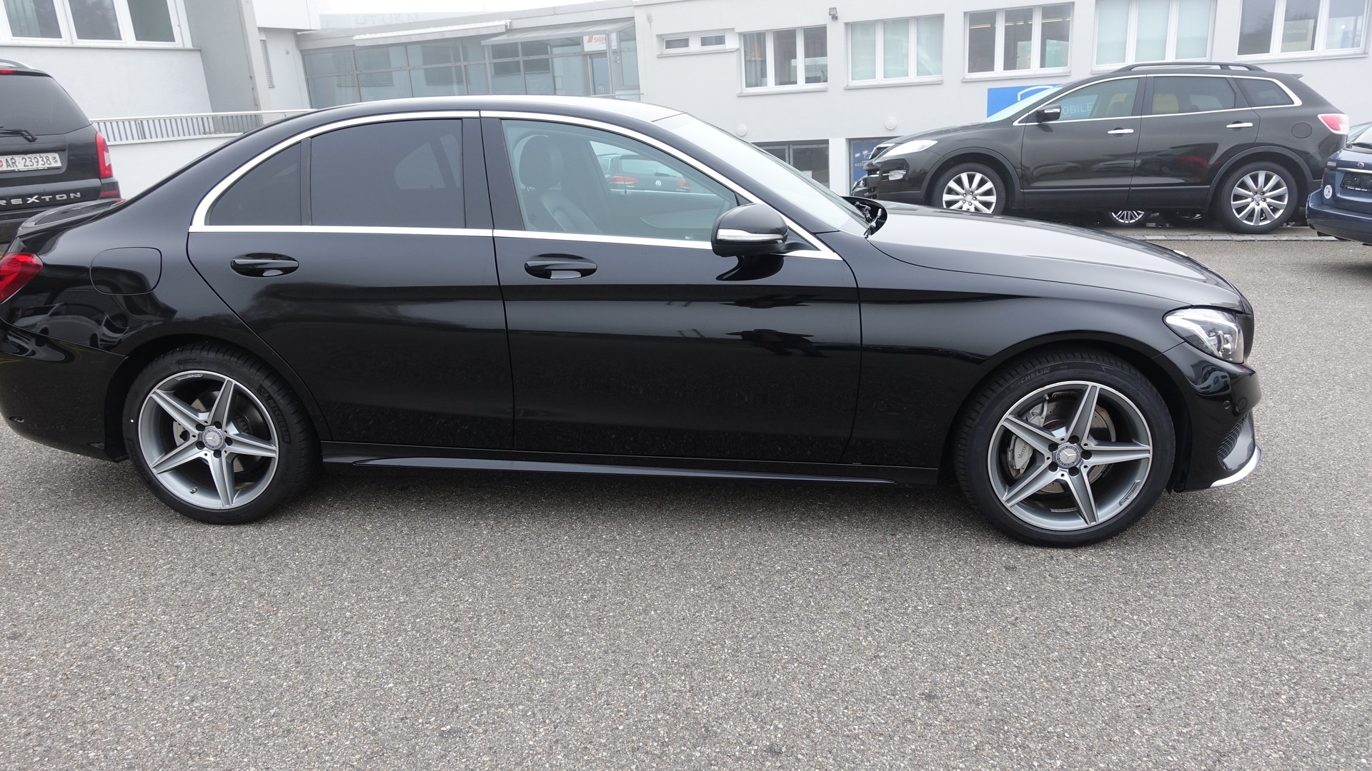 MERCEDES-BENZ C 200 Swiss Star Edition Exclusive-image-12