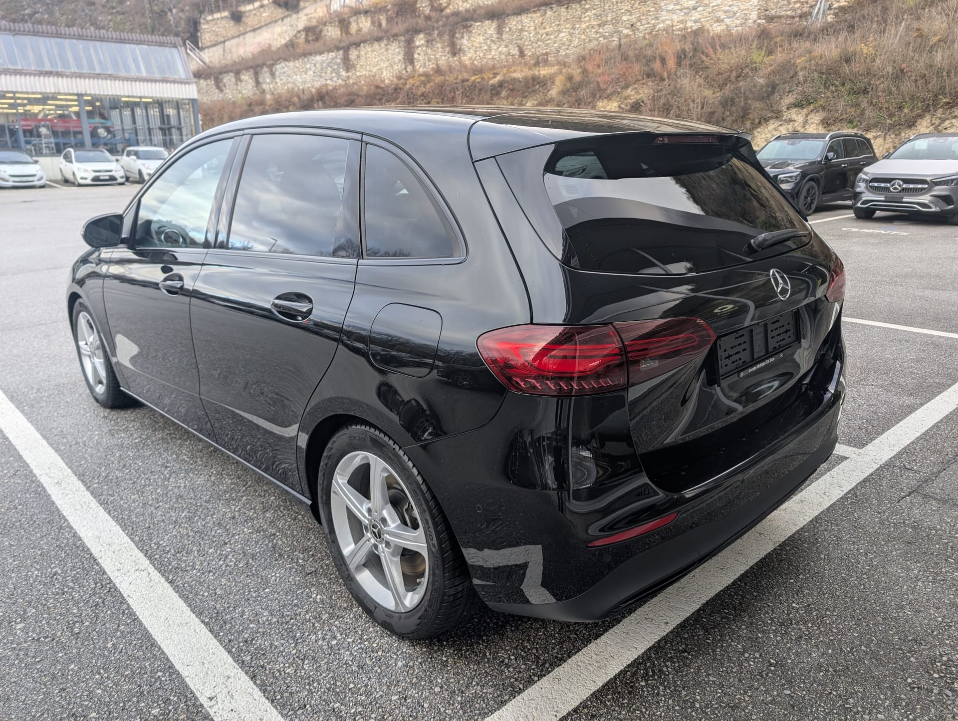 MERCEDES-BENZ B 250 4Matic 8G-DCT-image-2