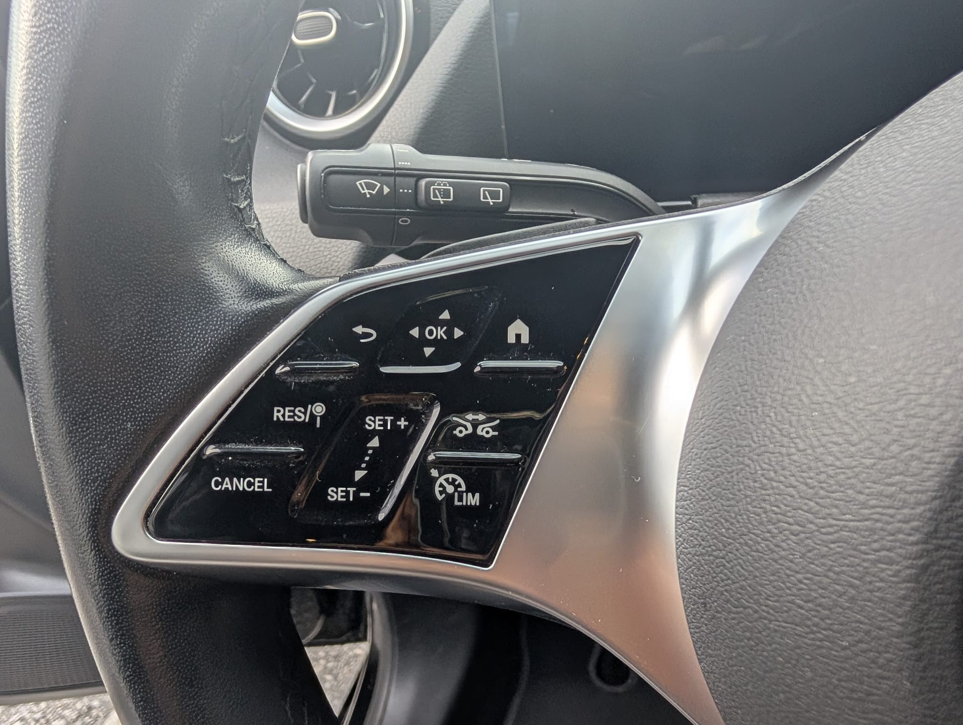 MERCEDES-BENZ B 250 4Matic 8G-DCT-image-14