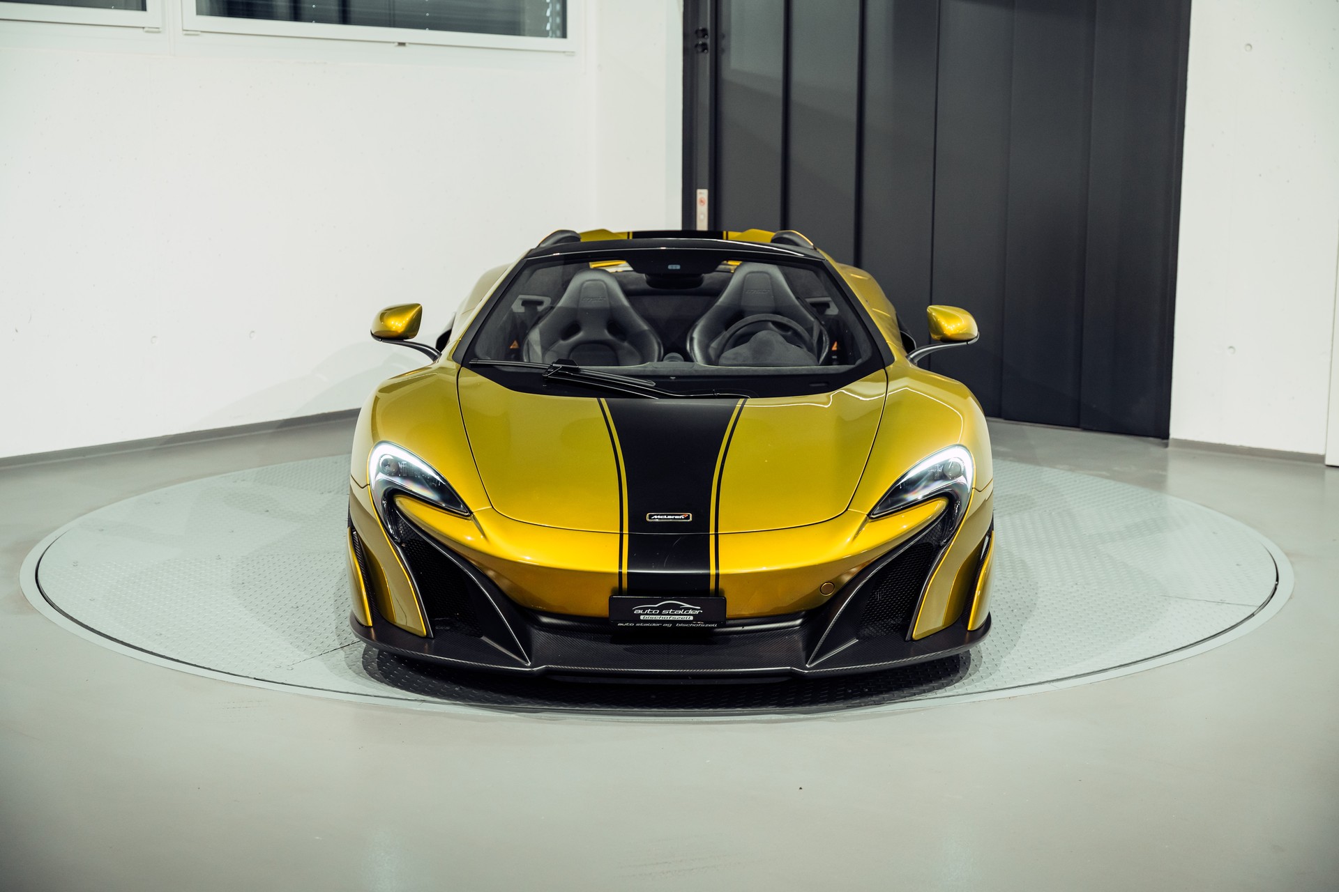 McLAREN 675LT Spider 3.8 V8 SSG-image-14