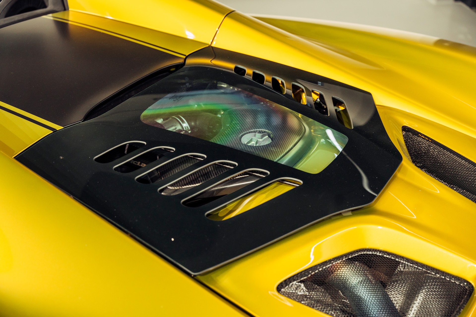 McLAREN 675LT Spider 3.8 V8 SSG-image-12