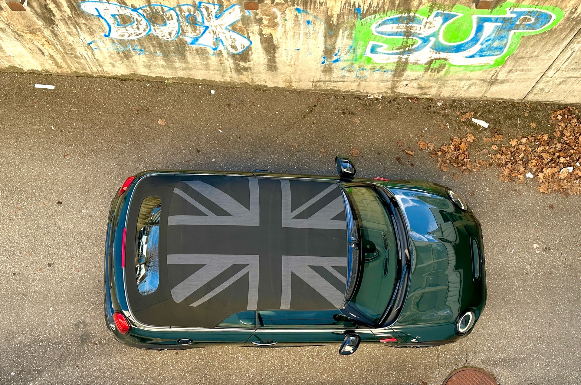 MINI Cooper John Cooper Works Cabriolet Steptronic-image-13