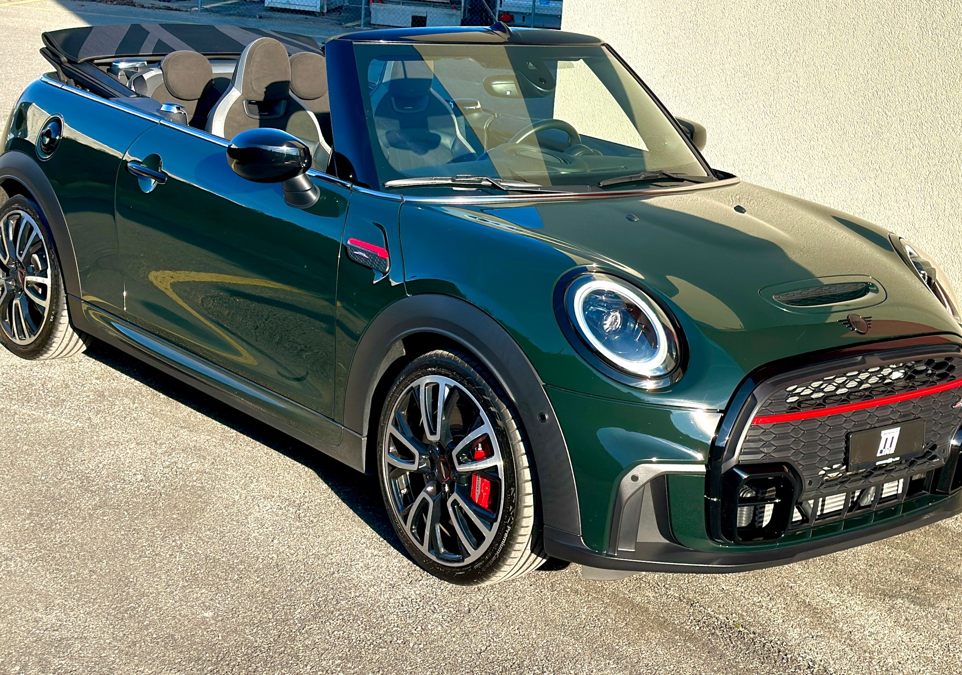MINI Cooper John Cooper Works Cabriolet Steptronic-image-2