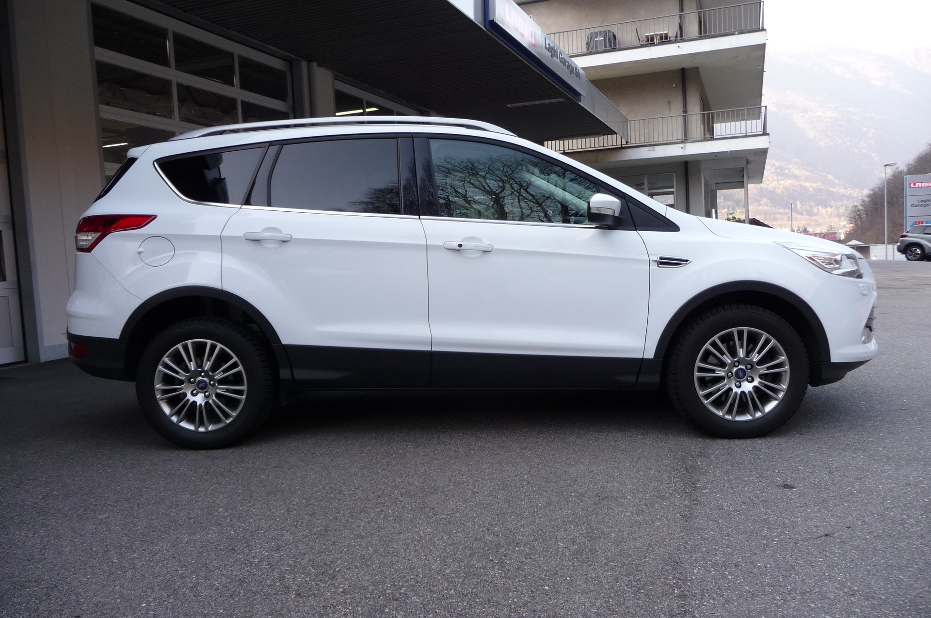 FORD Kuga 2.0 TDCi Titanium 4WD-image-2