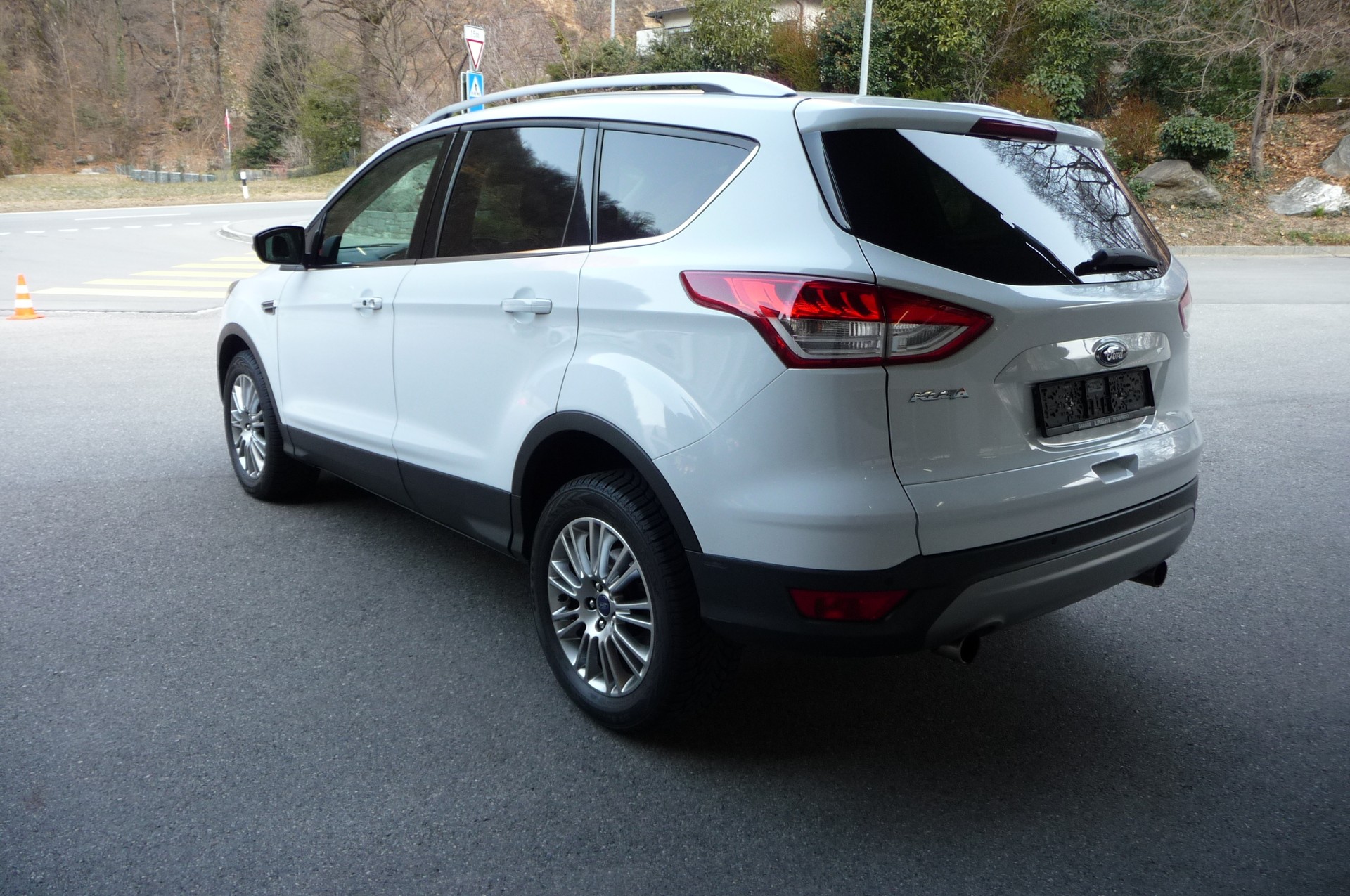 FORD Kuga 2.0 TDCi Titanium 4WD-image-4