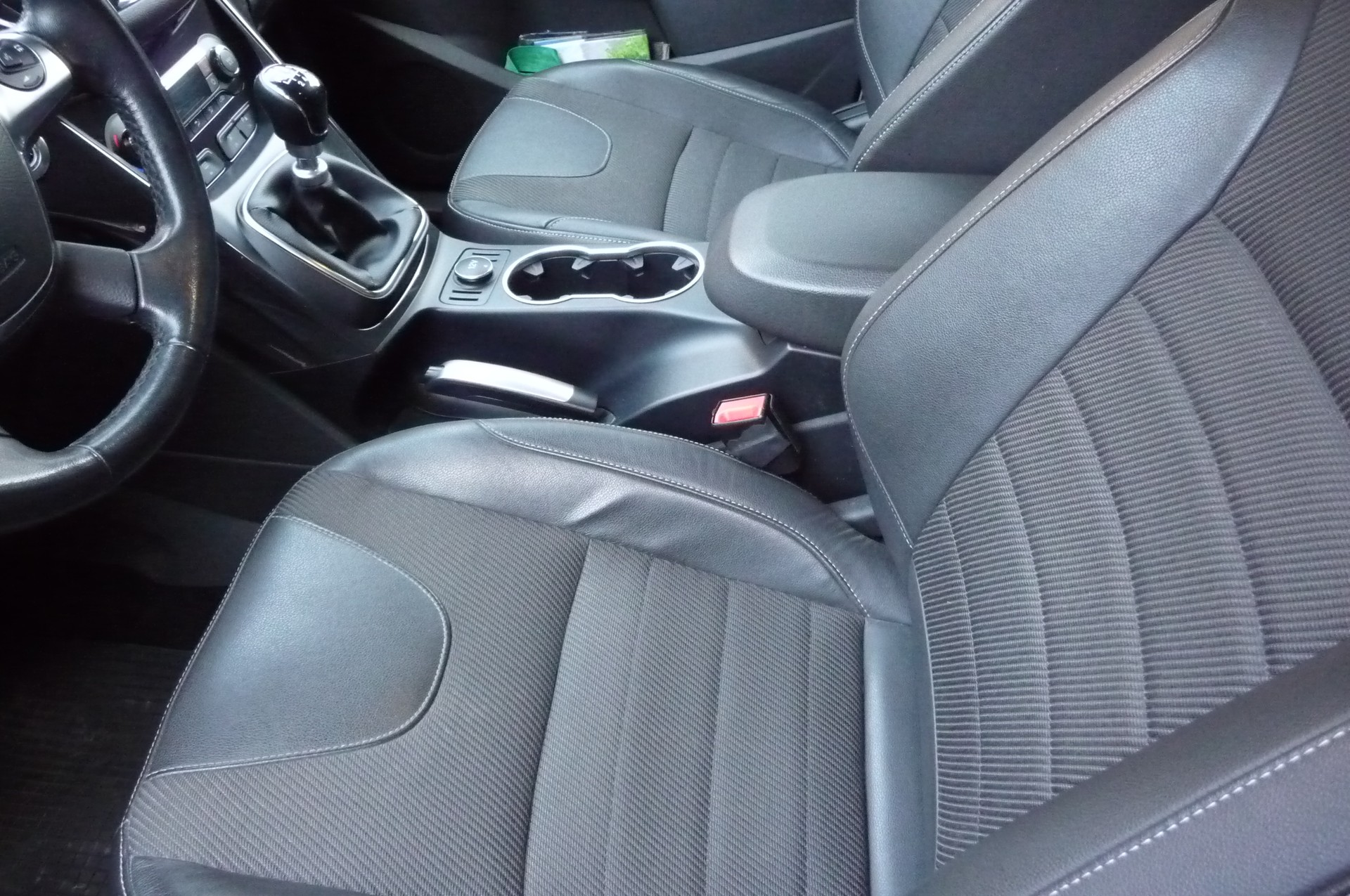 FORD Kuga 2.0 TDCi Titanium 4WD-image-6