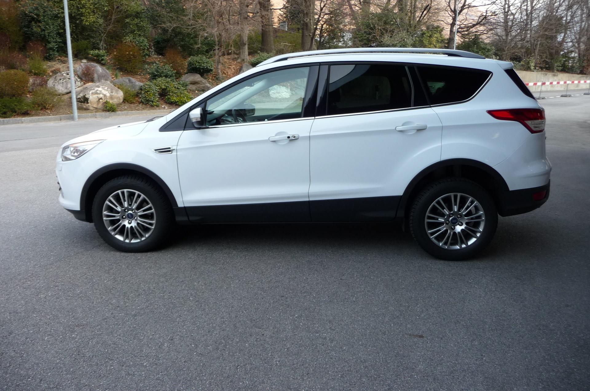 FORD Kuga 2.0 TDCi Titanium 4WD-image-5