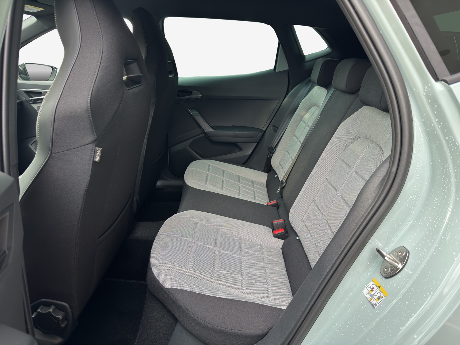 SEAT Ibiza 1.0 EcoTSI FR DSG-image-11