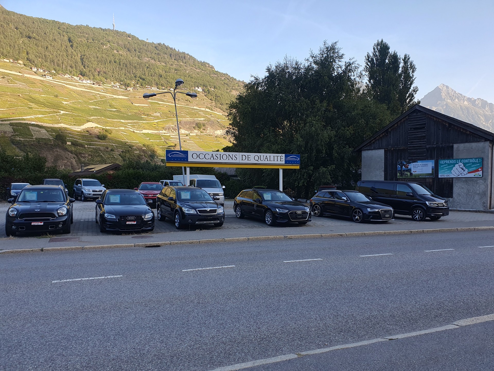 LAND ROVER Discovery Sport 2.0 Si4 SE-image-21