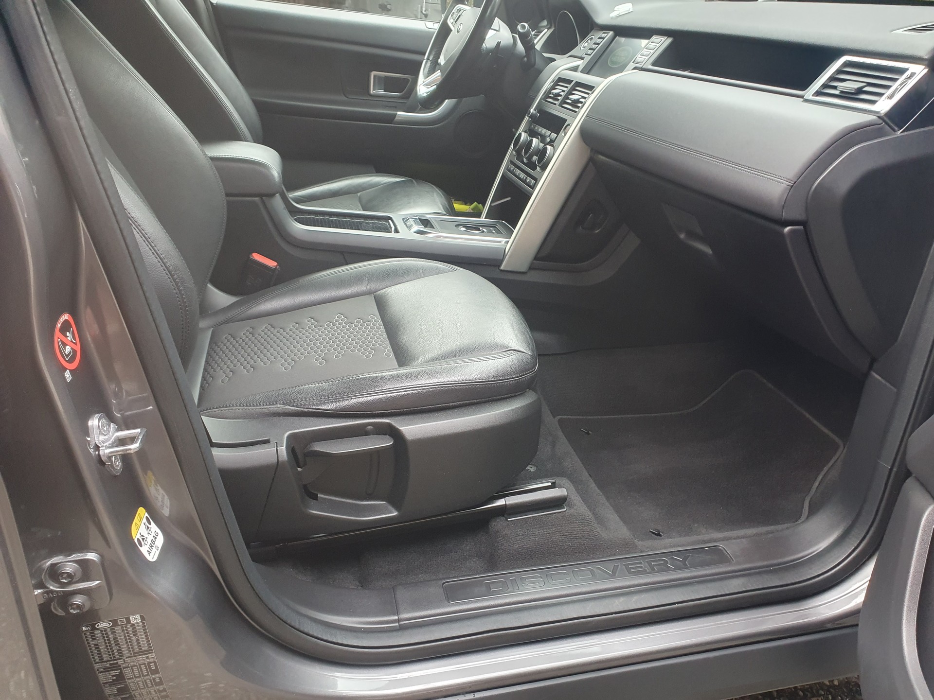 LAND ROVER Discovery Sport 2.0 Si4 SE-image-9