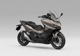 HONDA FORZA 750