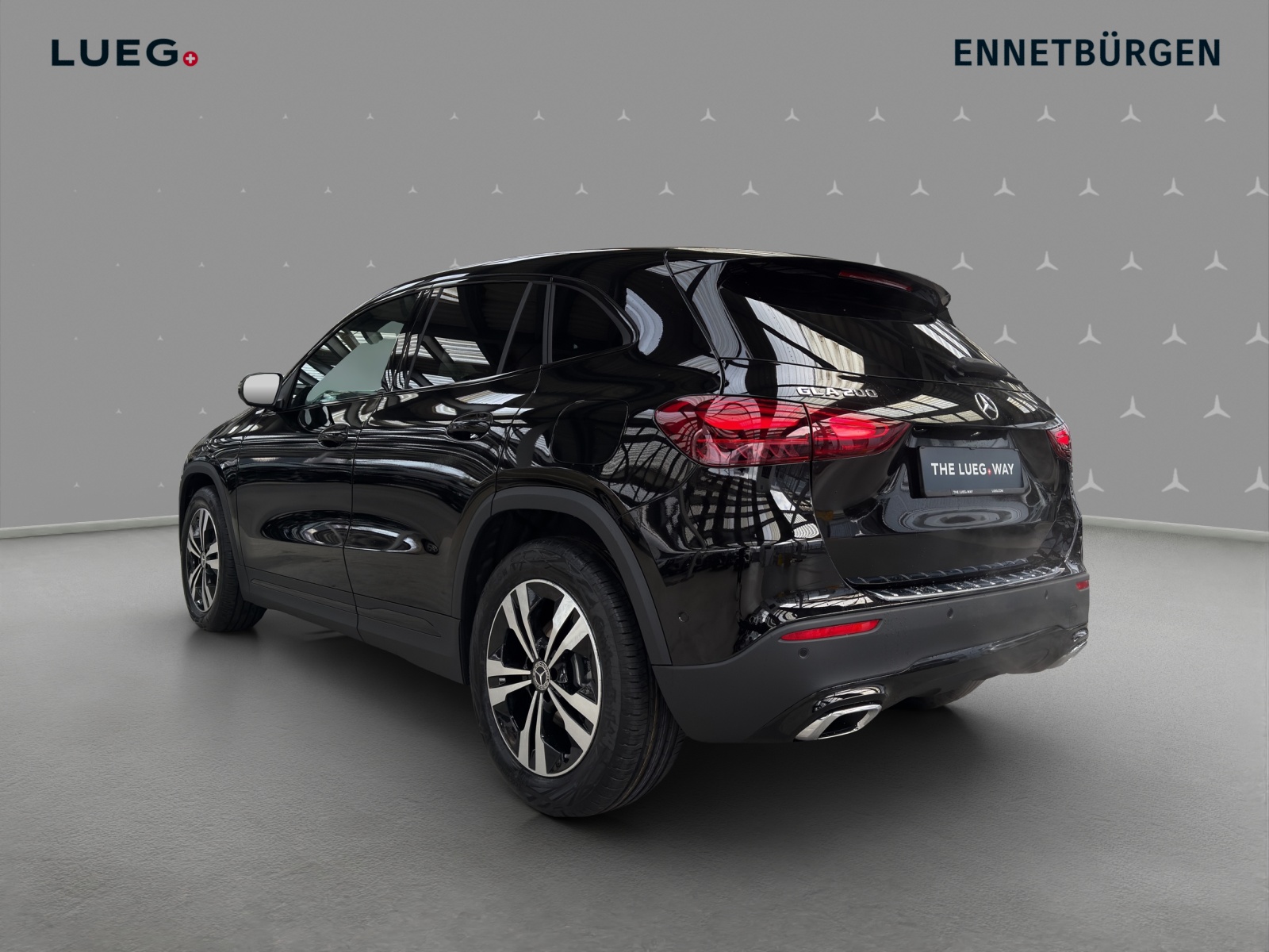 MERCEDES-BENZ GLA 200 Night Star 7G-DCT-image-2