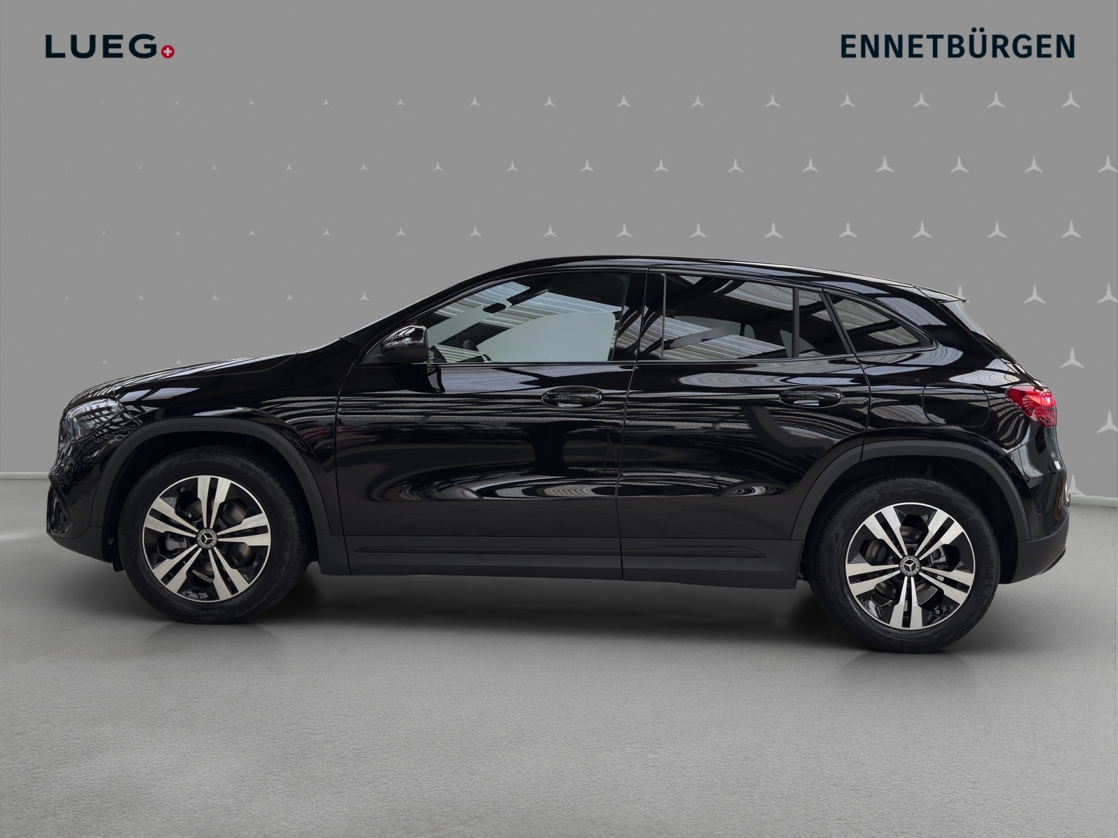 MERCEDES-BENZ GLA 200 Night Star 7G-DCT-image-1