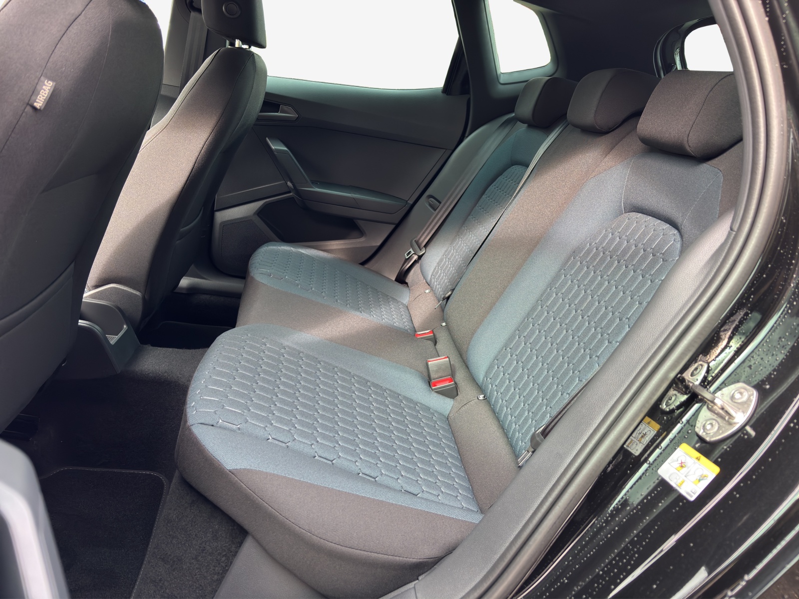 SEAT Arona 1.0 TSI Eco Style DSG-image-11