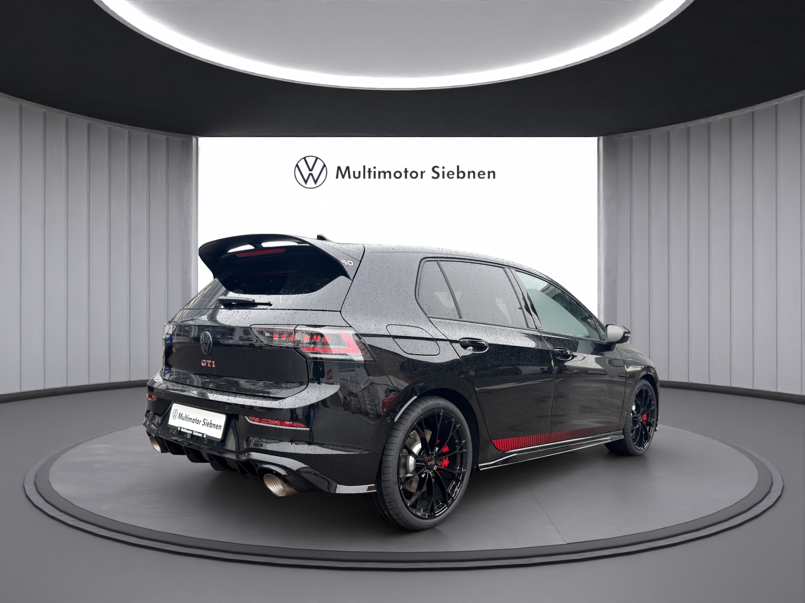 VW Golf 2.0 TSI GTI Edition 50 DSG-image-4