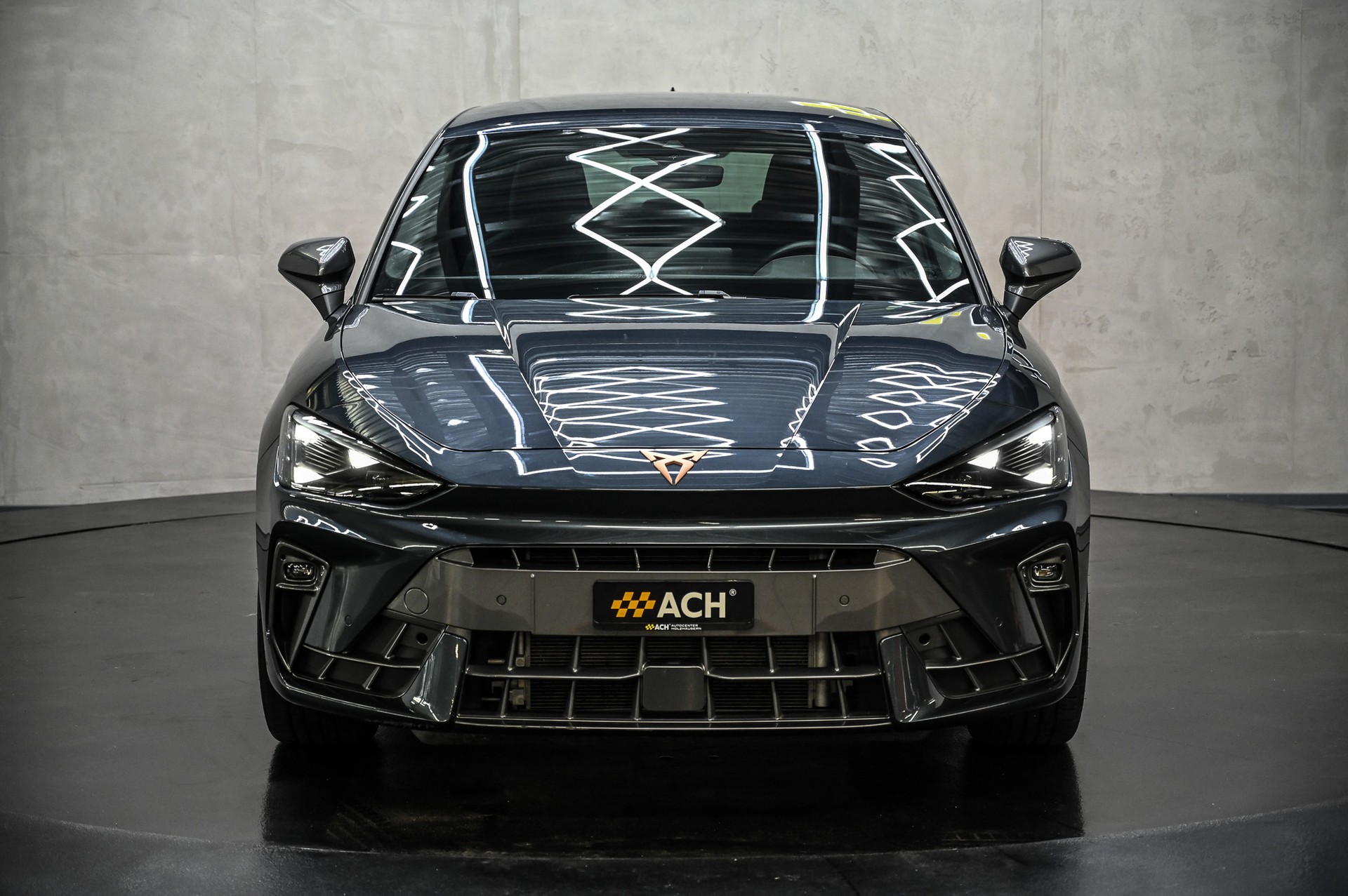 CUPRA Leon 2.0 TDI DSG-image-1