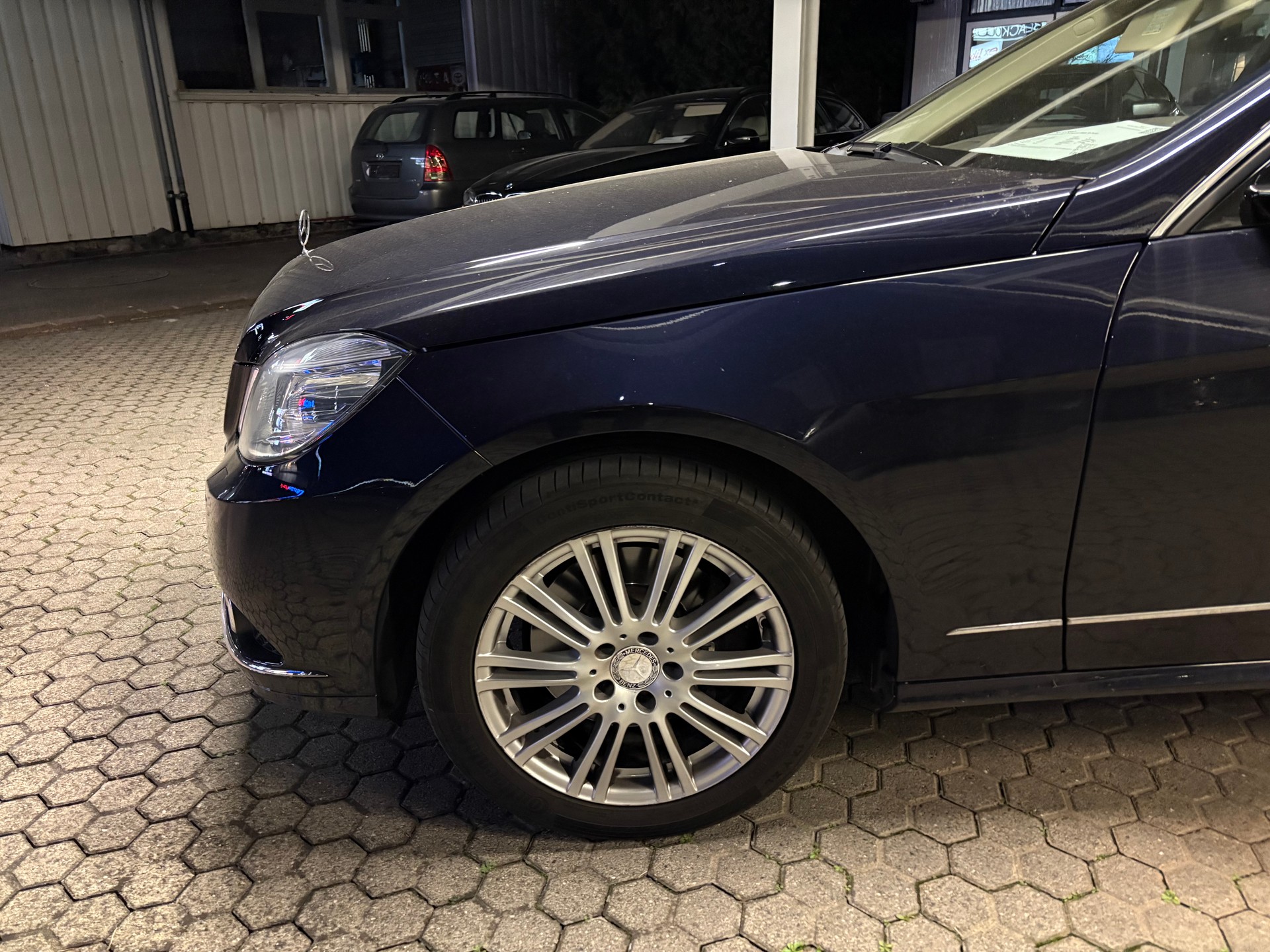MERCEDES-BENZ E 350 Elégance 4Matic 7G-Tronic-image-3