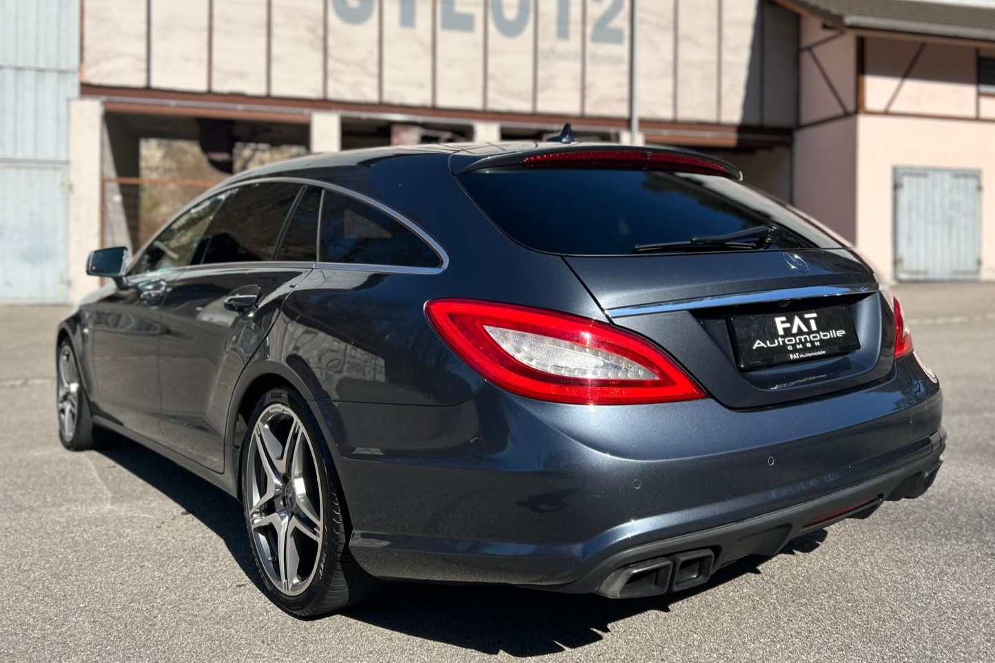 MERCEDES-BENZ CLS Shooting Brake 63 AMG S 4Matic Speedshift MCT-showroom-element-2