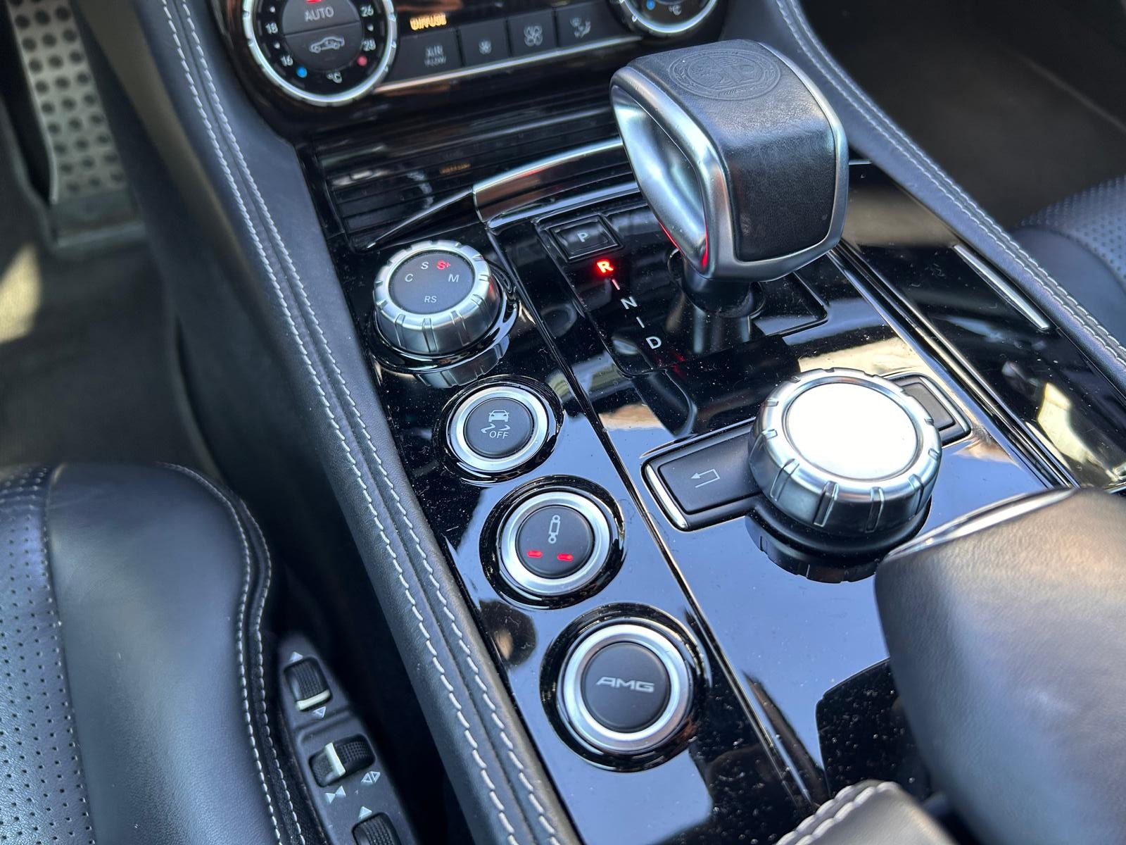 MERCEDES-BENZ CLS Shooting Brake 63 AMG S 4Matic Speedshift MCT-image-26