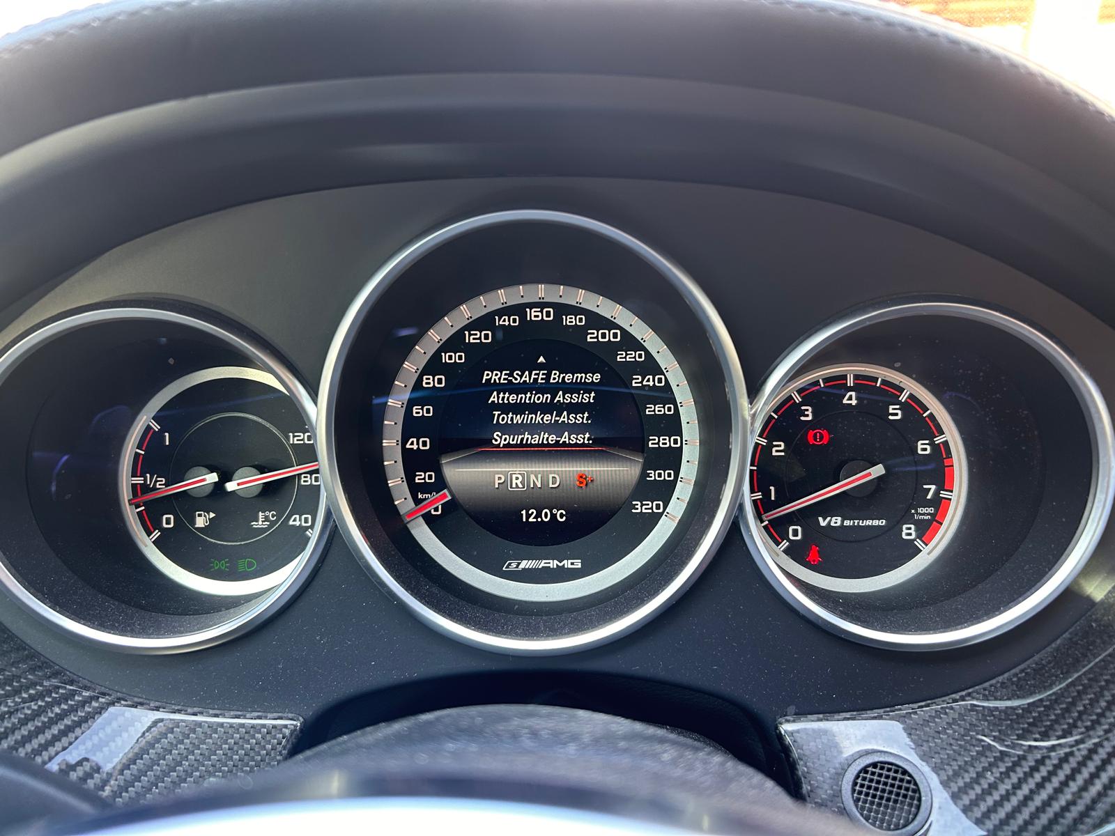 MERCEDES-BENZ CLS Shooting Brake 63 AMG S 4Matic Speedshift MCT-image-21