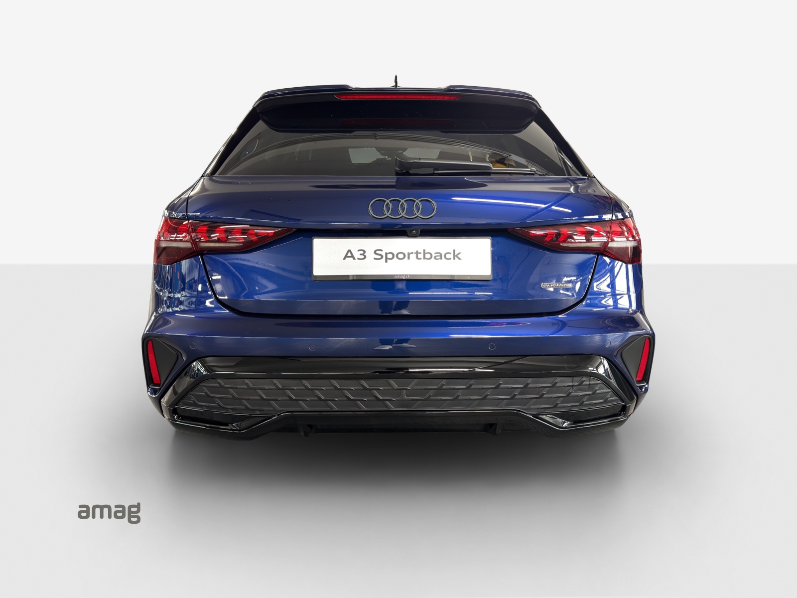 AUDI A3 Sportback 40 TFSI S line S-tronic quattro-image-3