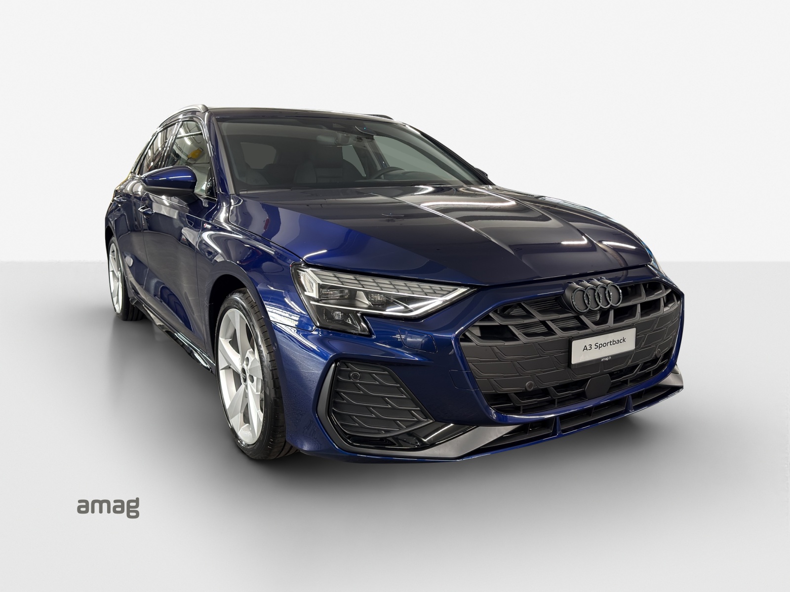 AUDI A3 Sportback 40 TFSI S line S-tronic quattro-image-5