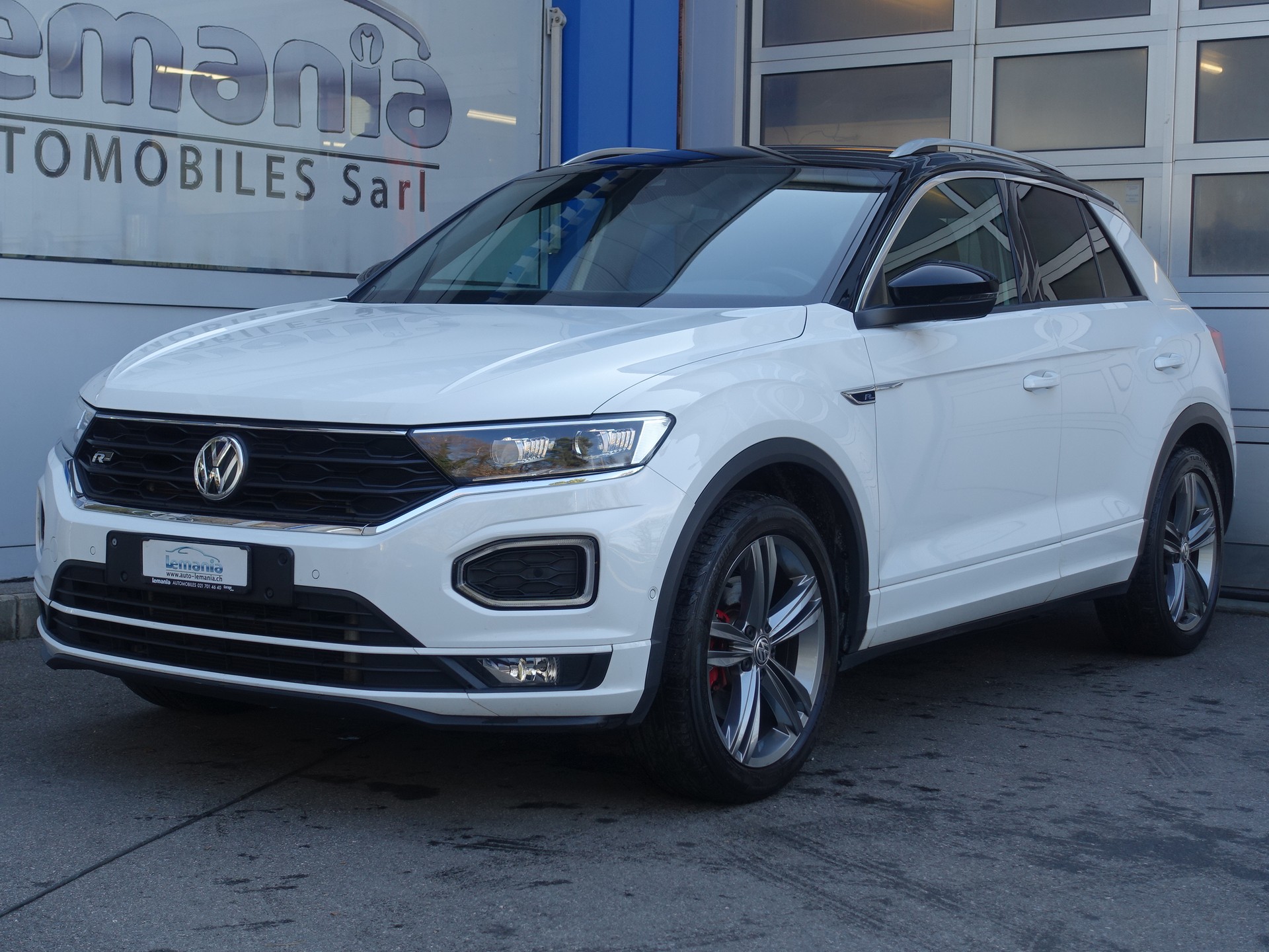 VW T-Roc 2.0 TSI Advance DSG 4Motion-image-1