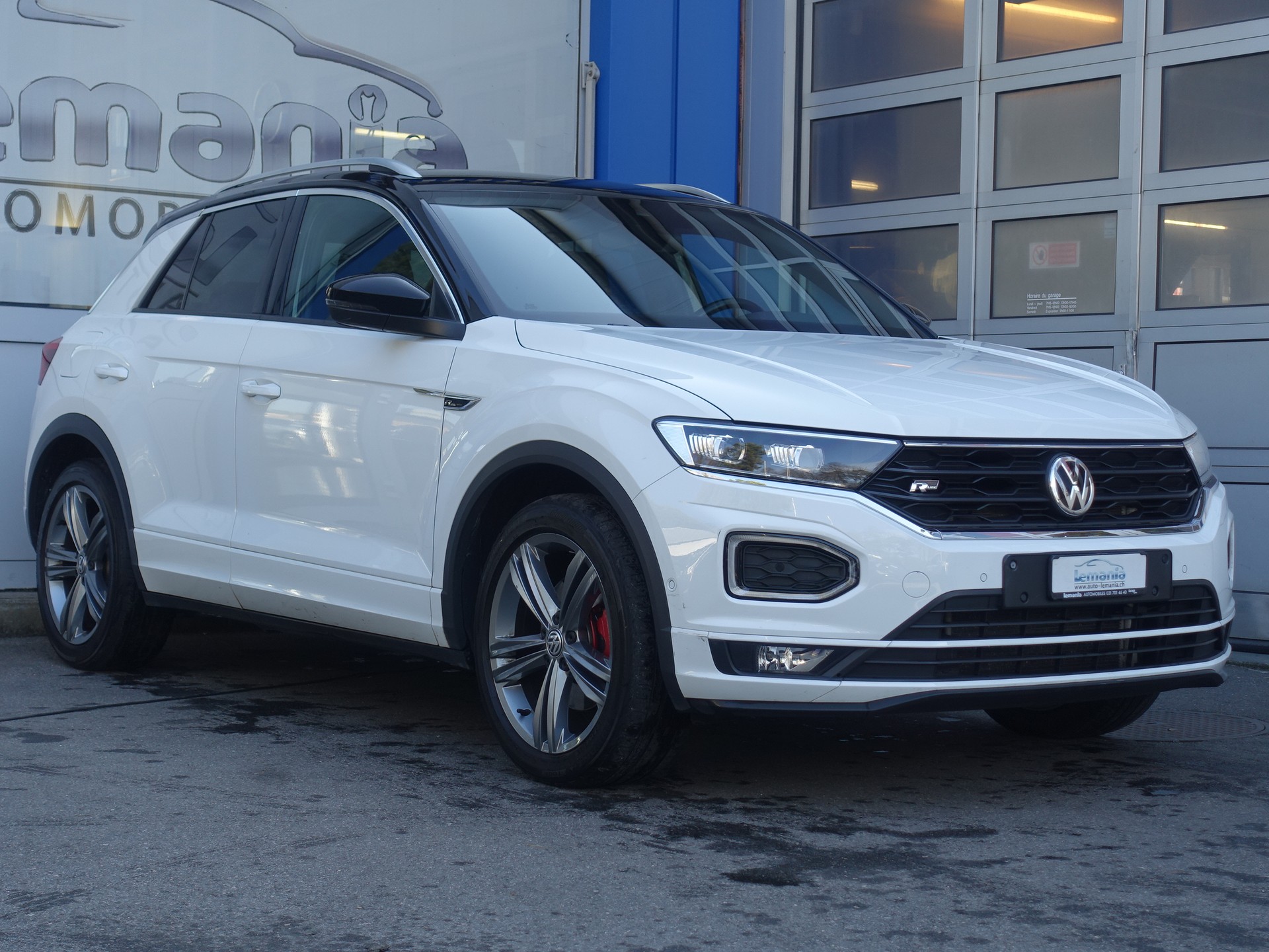 VW T-Roc 2.0 TSI Advance DSG 4Motion-image-0