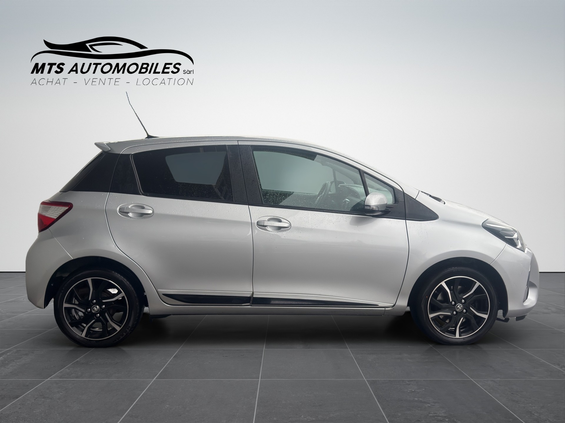 TOYOTA Yaris 1.5-image-6