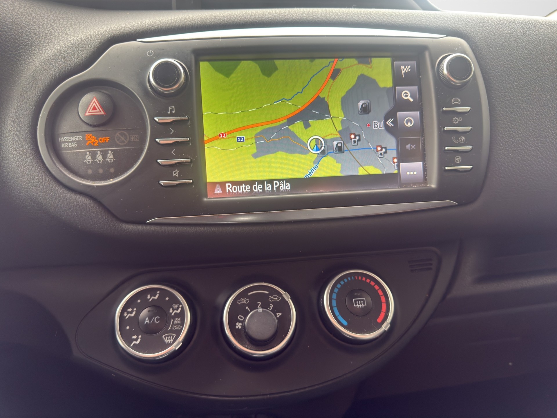 TOYOTA Yaris 1.5-image-13