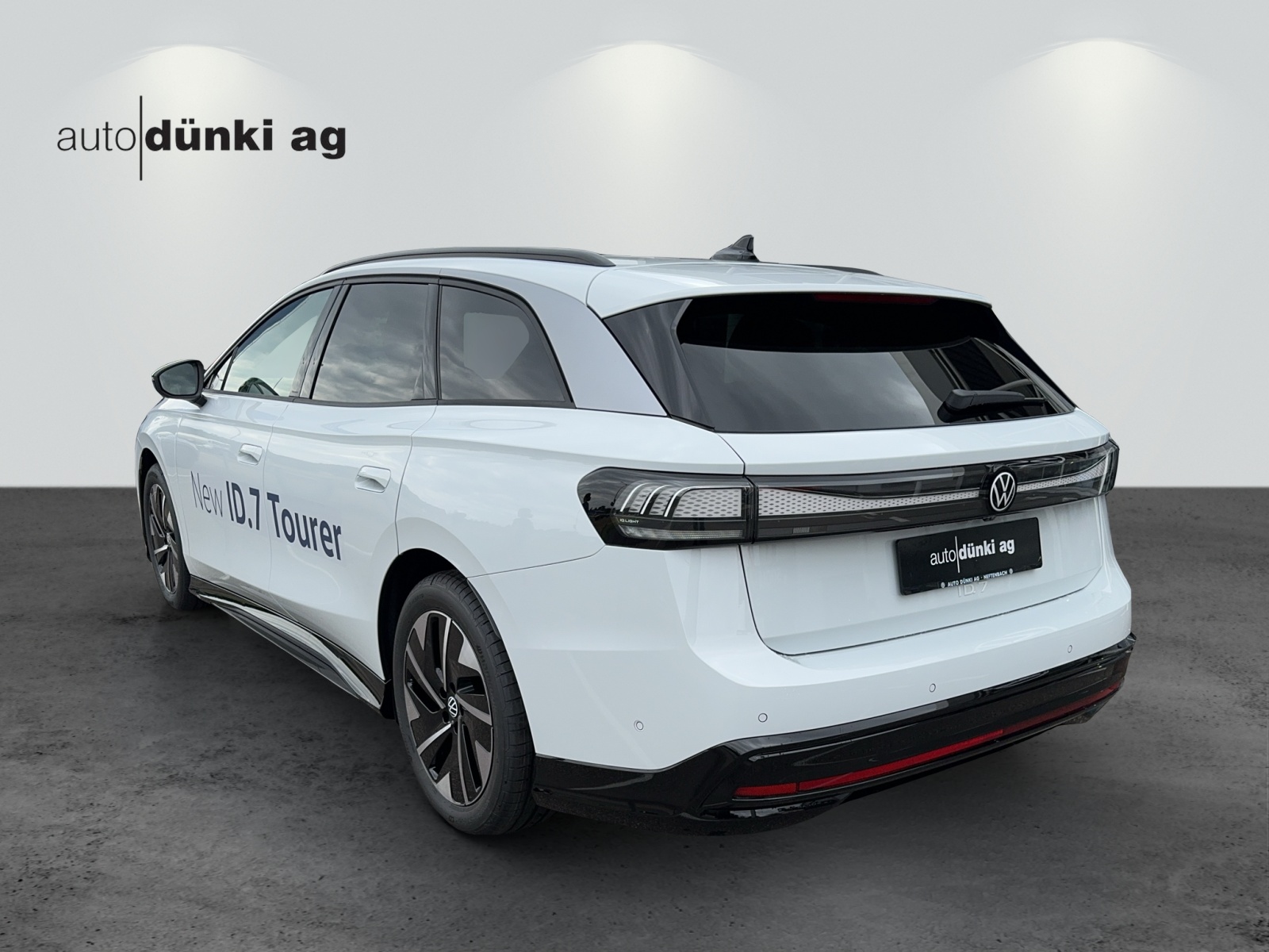 VW ID.7 Tourer Pro 77 kWh United-image-2