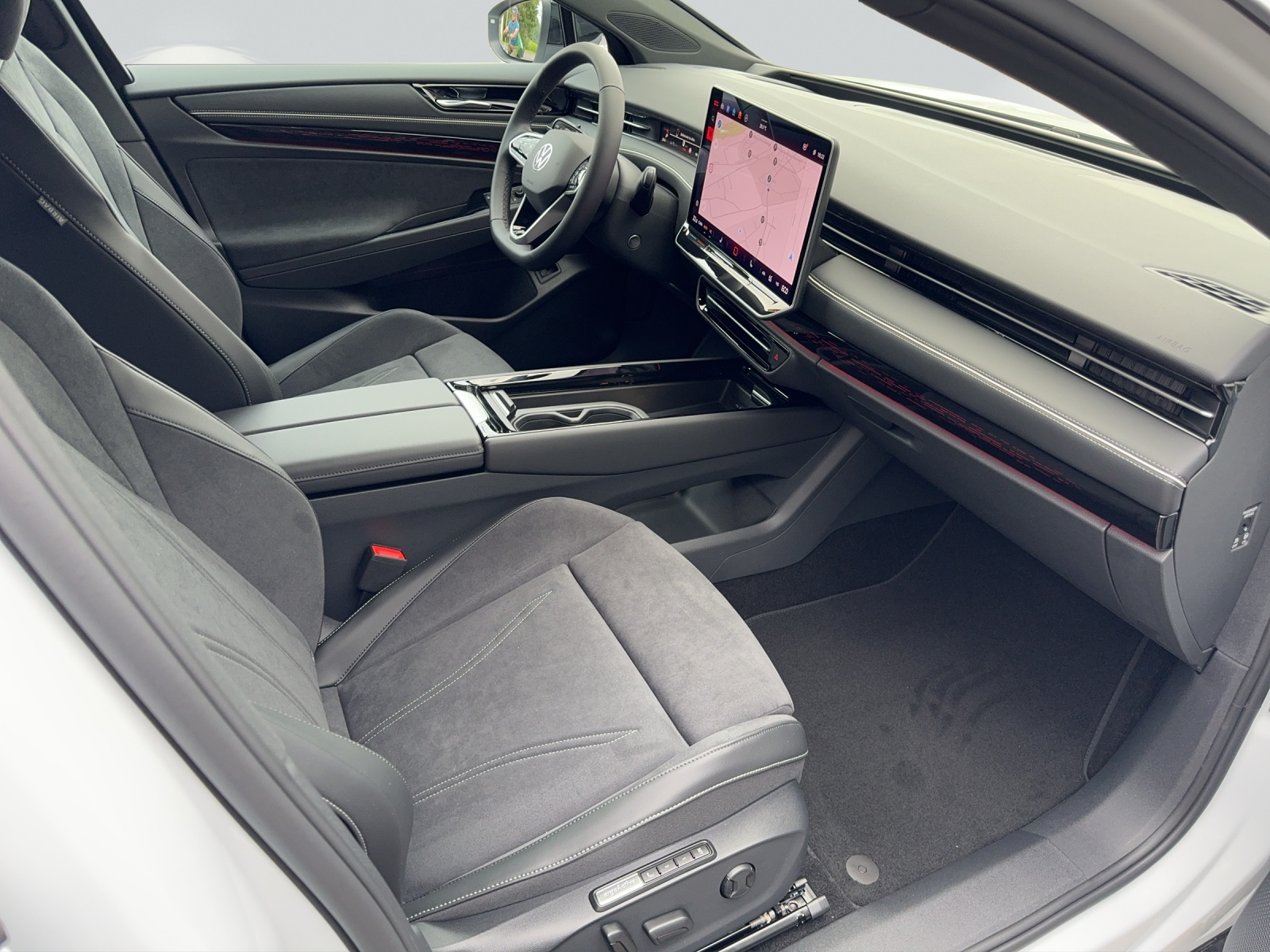 VW ID.7 Tourer Pro 77 kWh United-image-8