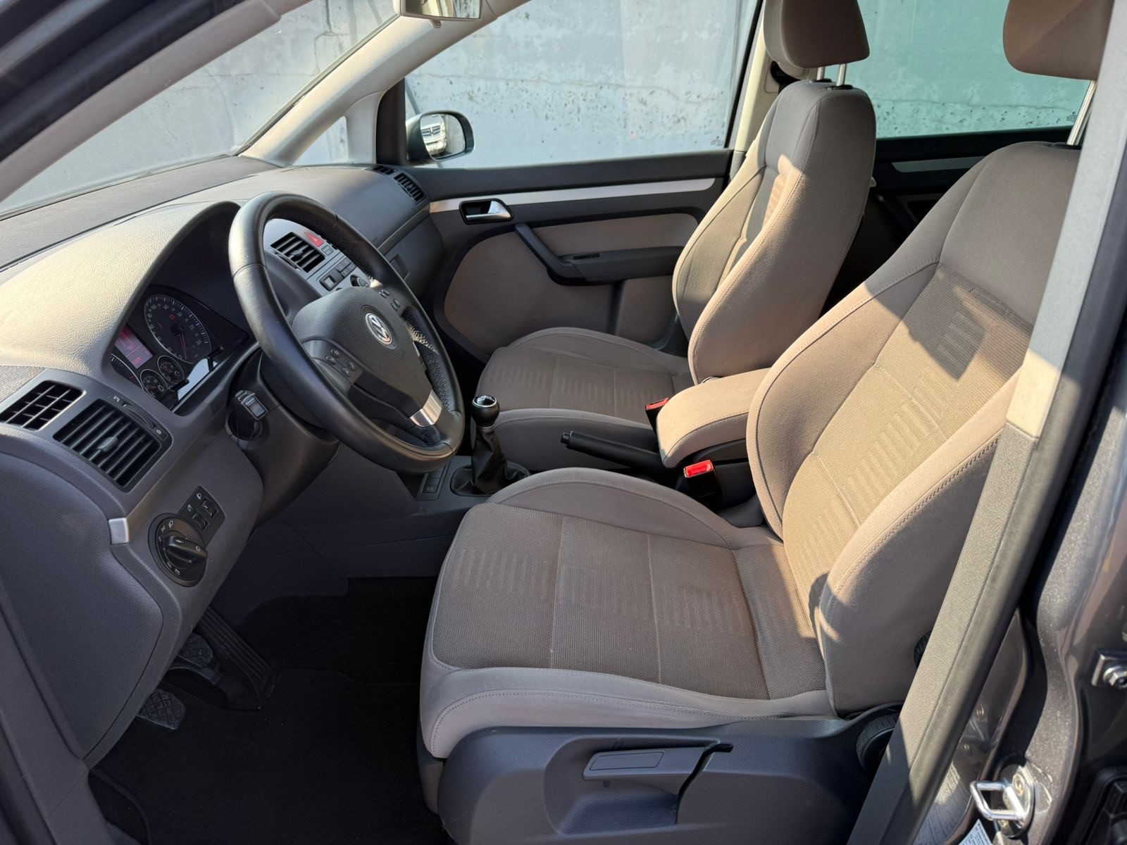 VW Touran 1.4 TSI Highline-image-6