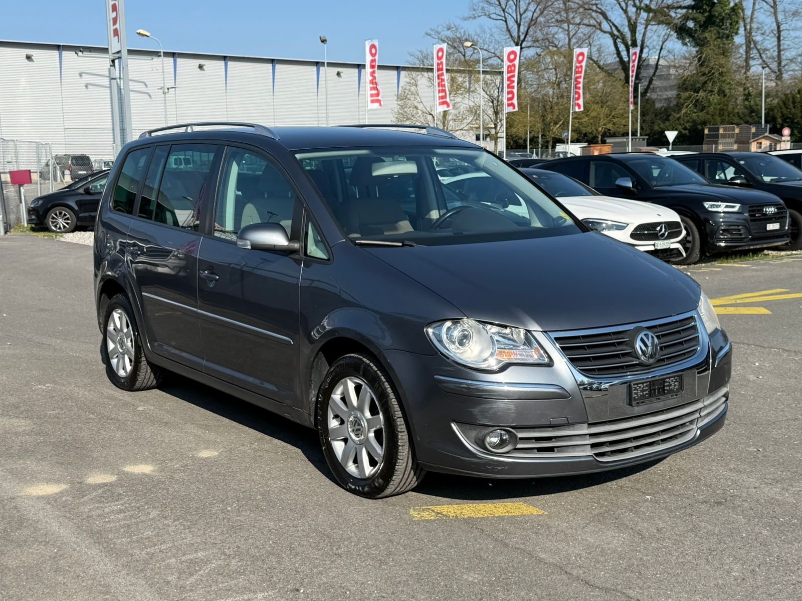 VW Touran 1.4 TSI Highline-image-2