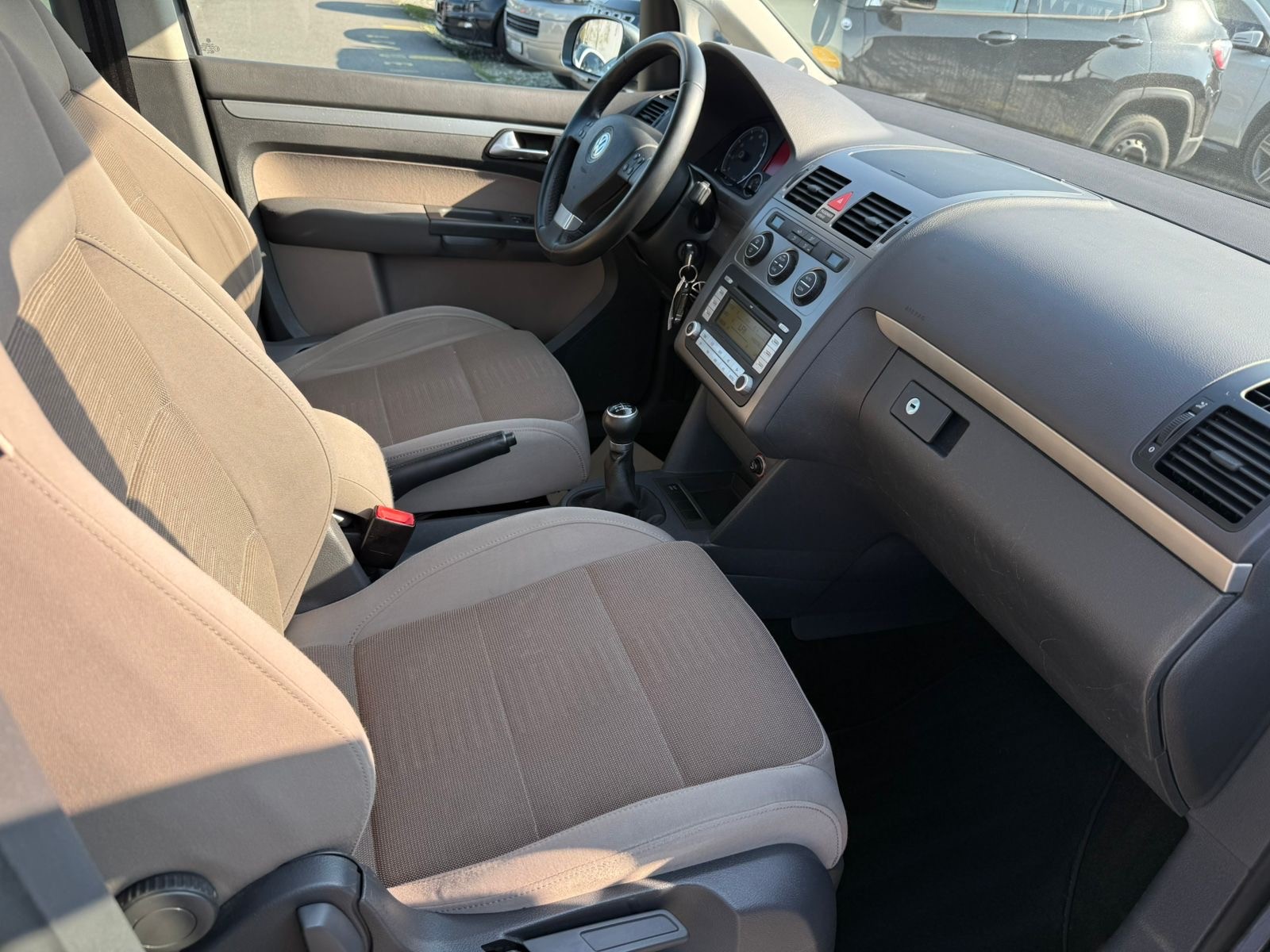 VW Touran 1.4 TSI Highline-image-8