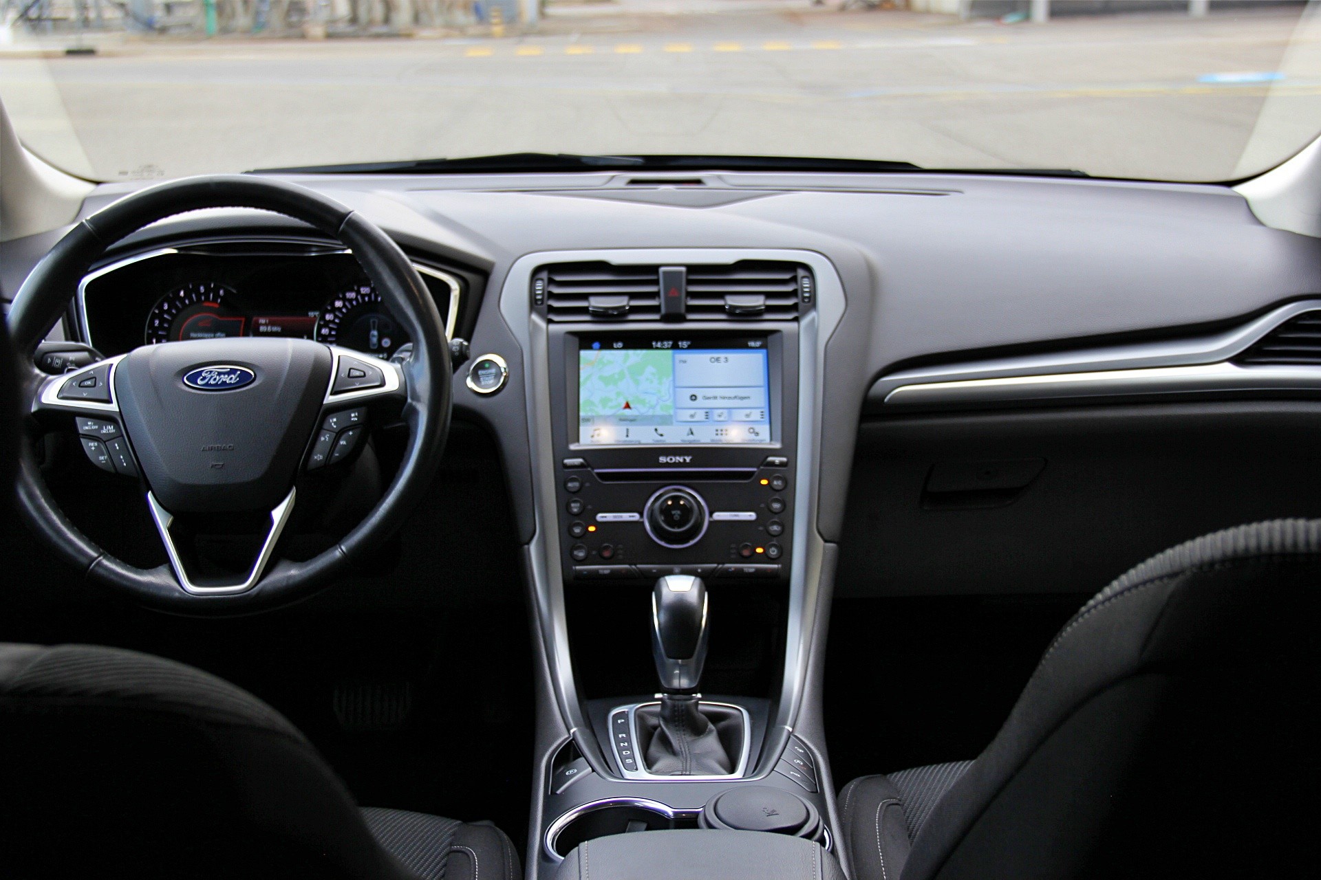 FORD Mondeo 2.0 TDCi Titanium PowerShift-image-10
