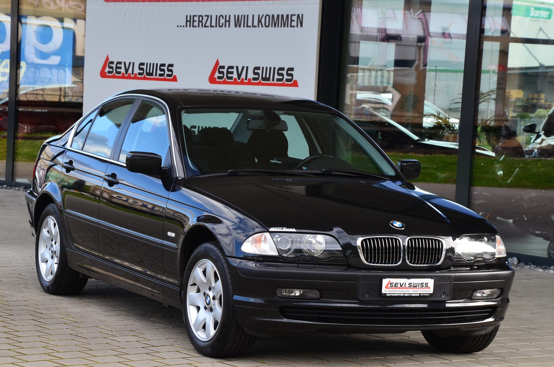 BMW 325xi*Aus erster Hand,Frisch ab MFK*-image-0