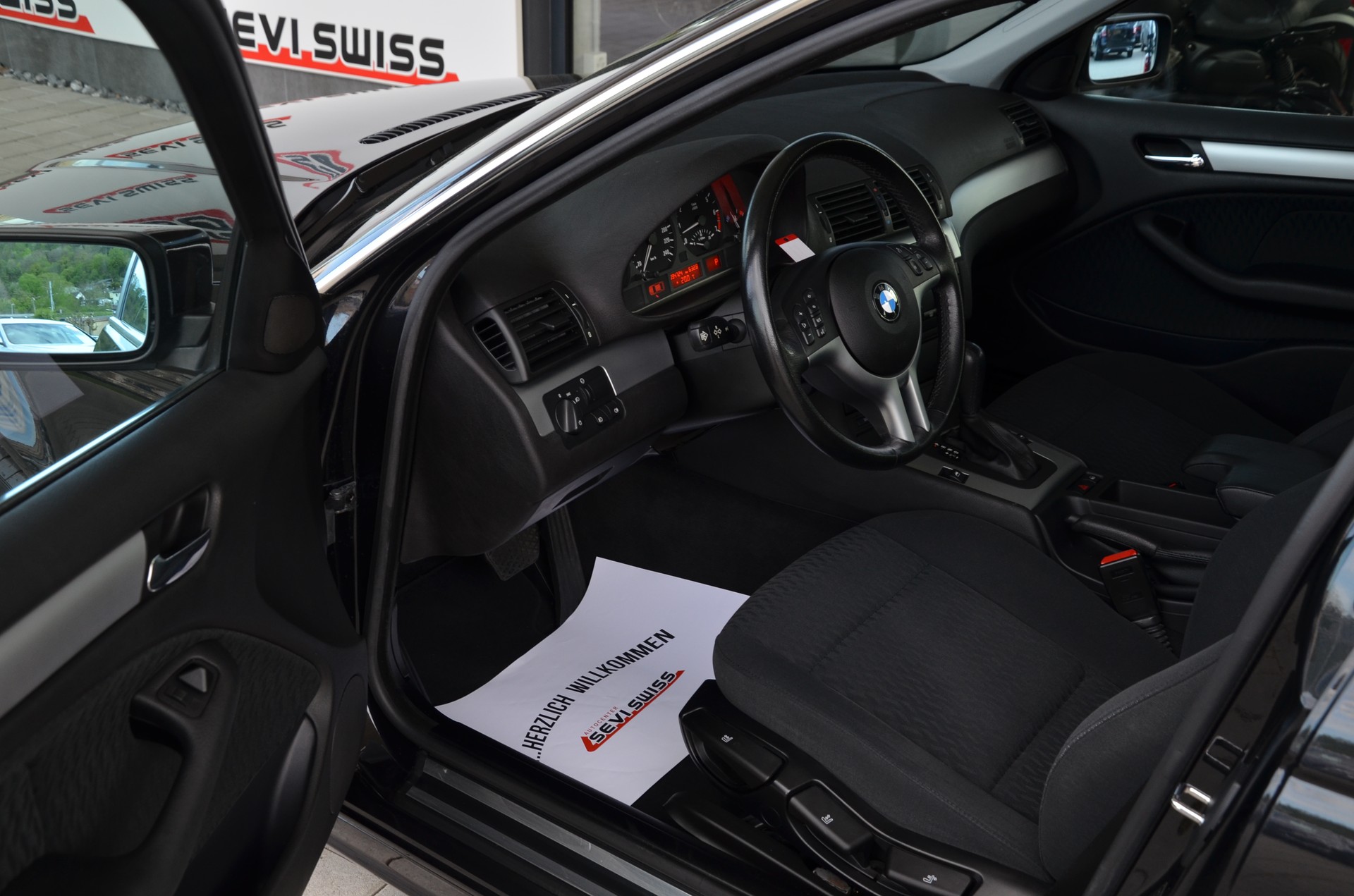 BMW 325xi*Aus erster Hand,Frisch ab MFK*-image-10
