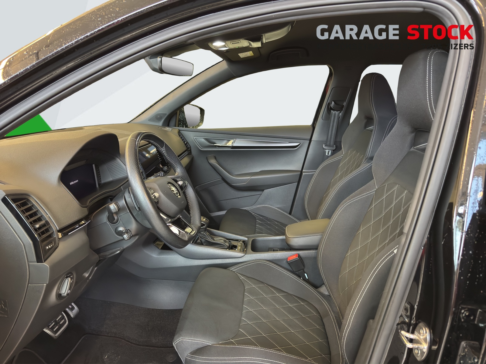 SKODA Karoq 1.5 TSI Style DSG-image-8