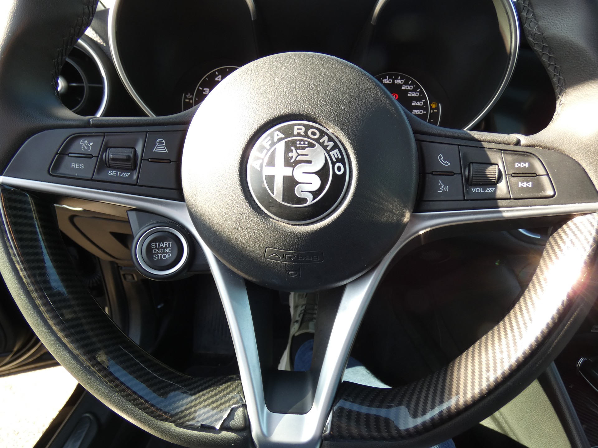 ALFA ROMEO Giulia 2.0 Super Automatic-image-9