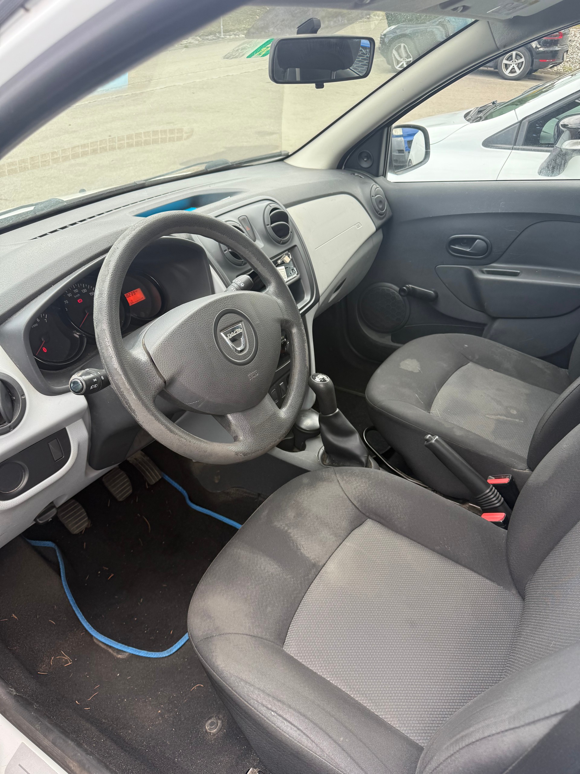 DACIA Sandero 1.2 Ambiance-image-6