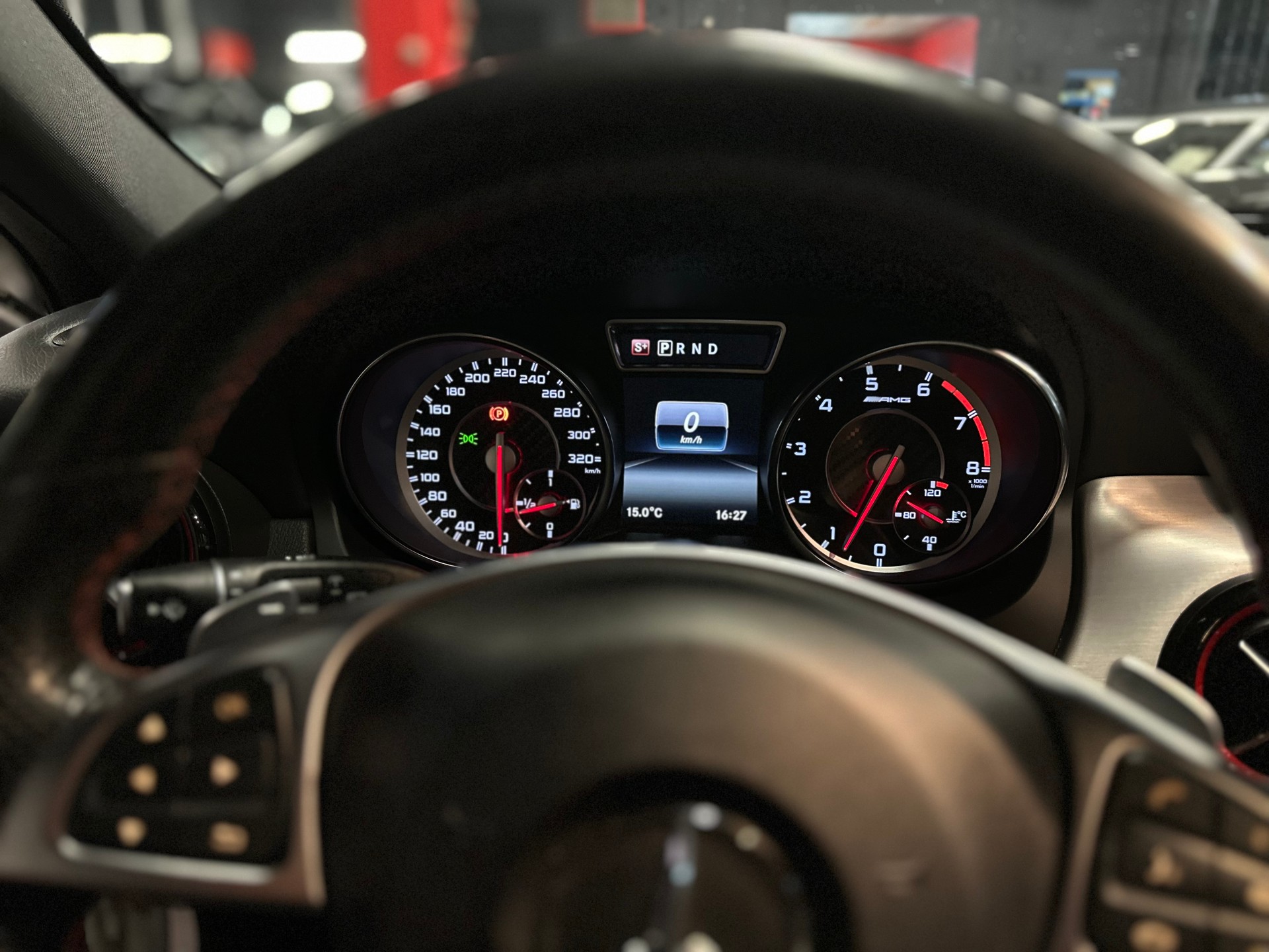 MERCEDES-BENZ GLA 45 AMG 4Matic 7G-DCT / ** Frisch ab MFK + Service / 12 MT Garantie **-image-12