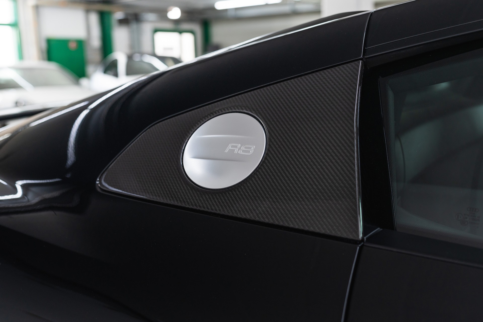 AUDI R8 Coupé 5.2 plus S-Tronic NO OPF-image-24