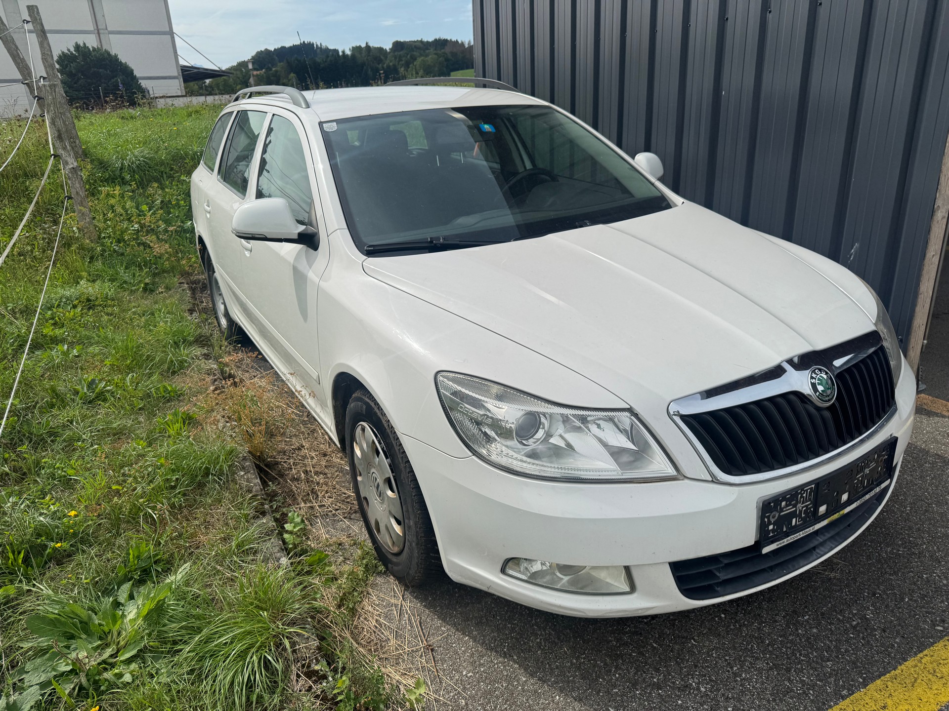 SKODA Octavia Combi 1.6 TDI Clever-image-3